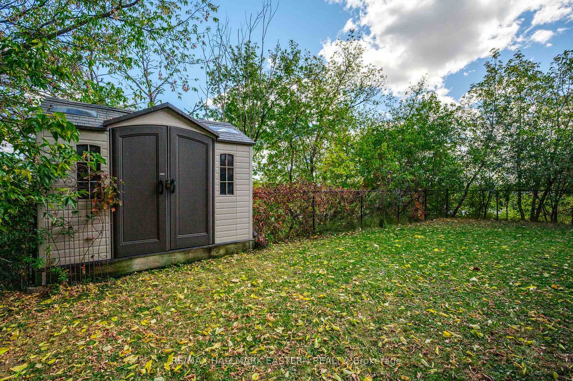 Photo 54 of 688 Trailview Drive, Peterborough, Ashburnham Ward 4 — HOMEH