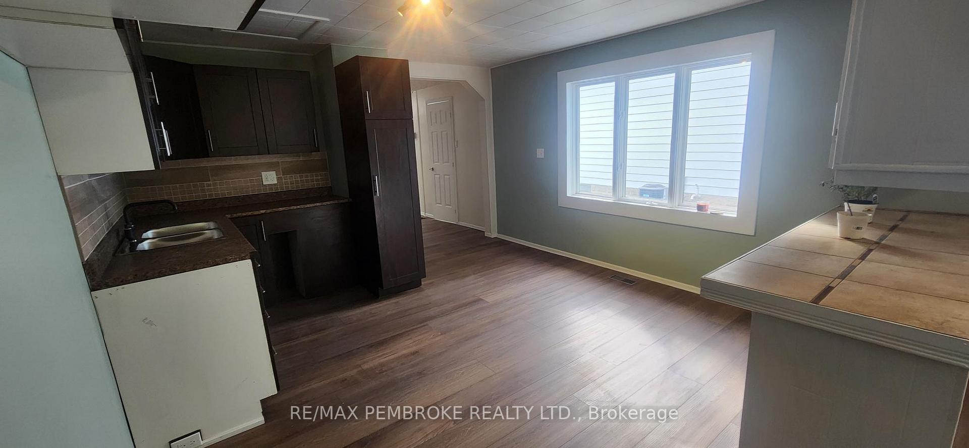 Photo 3 of 478 Ramsey Street, Pembroke, Pembroke — HOMEH