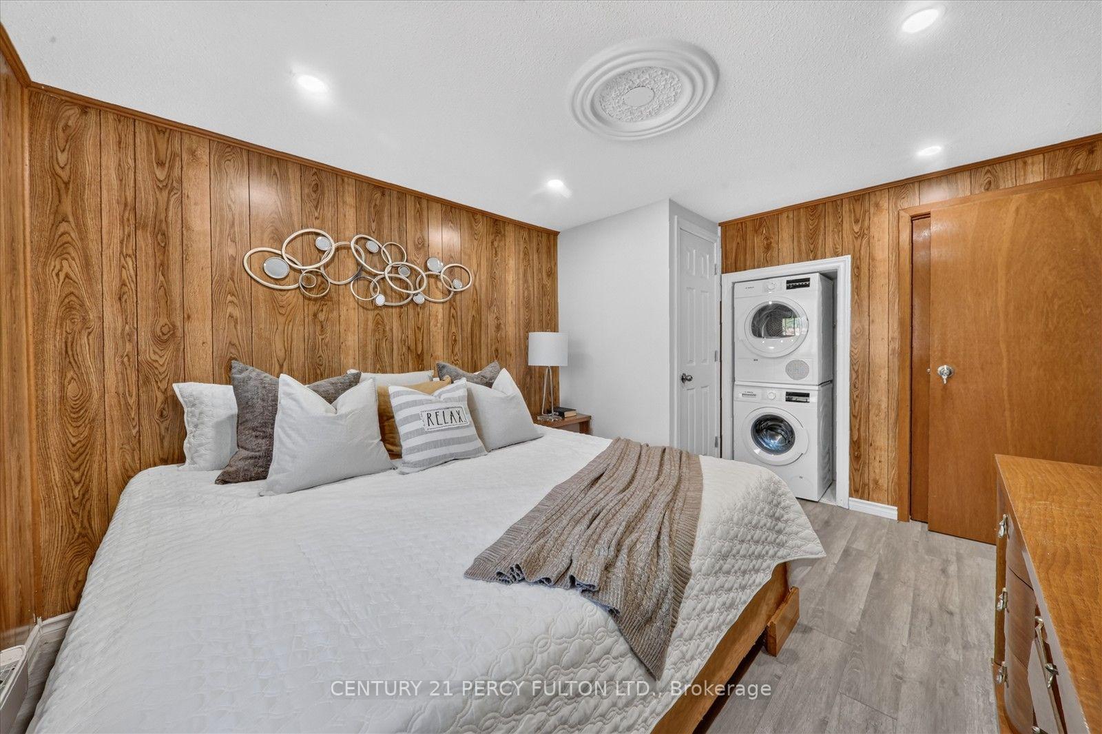 Photo 15 of 135 Cedar Crest Beach Road, Clarington, Bowmanville — HOMEH