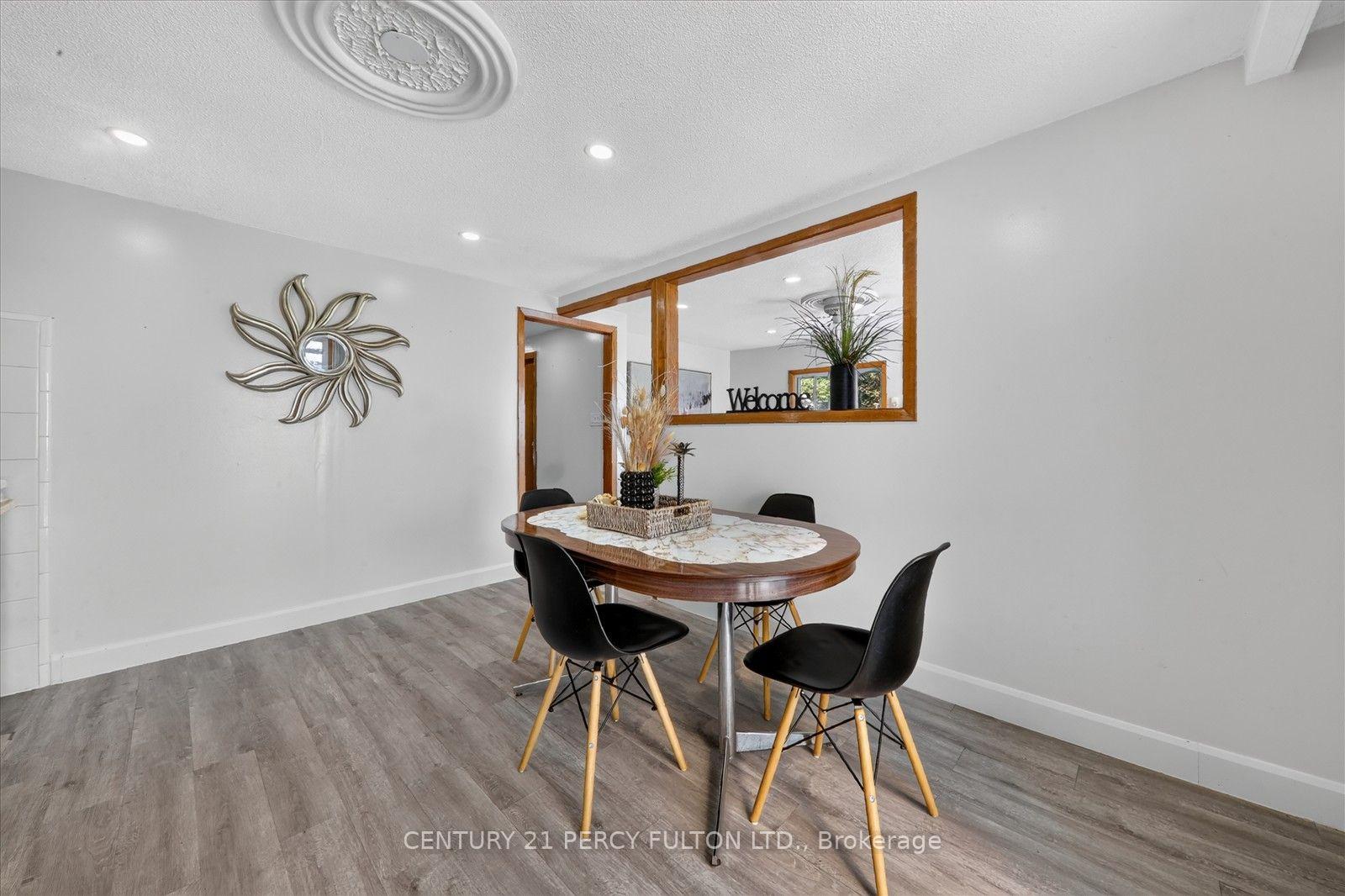Photo 31 of 135 Cedar Crest Beach Road, Clarington, Bowmanville — HOMEH