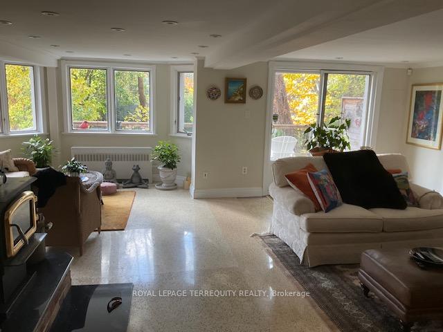 Photo 14 of 14 Humbercrest Boulevard, Toronto, Lambton Baby Point — HOMEH