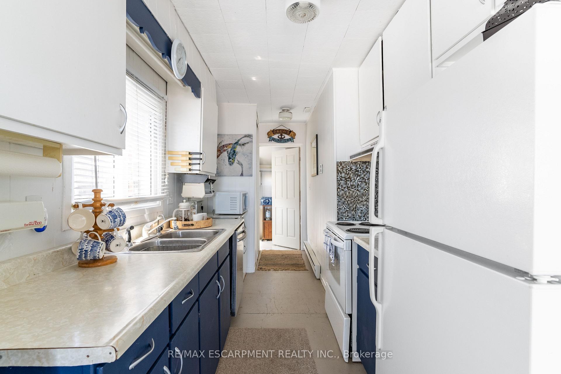 Photo 11 of 38 Lake Road, Haldimand — HOMEH