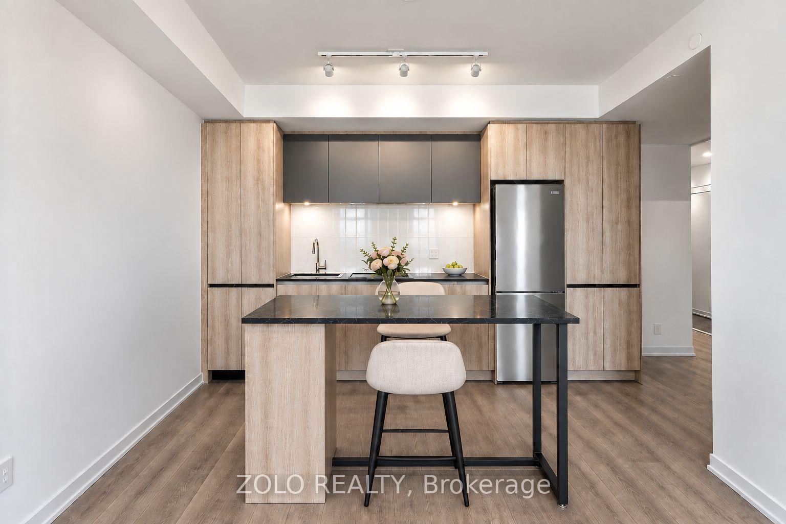 Photo 5 of Unit 1324, 7950 Bathurst Street, Vaughan, Beverley Glen — HOMEH
