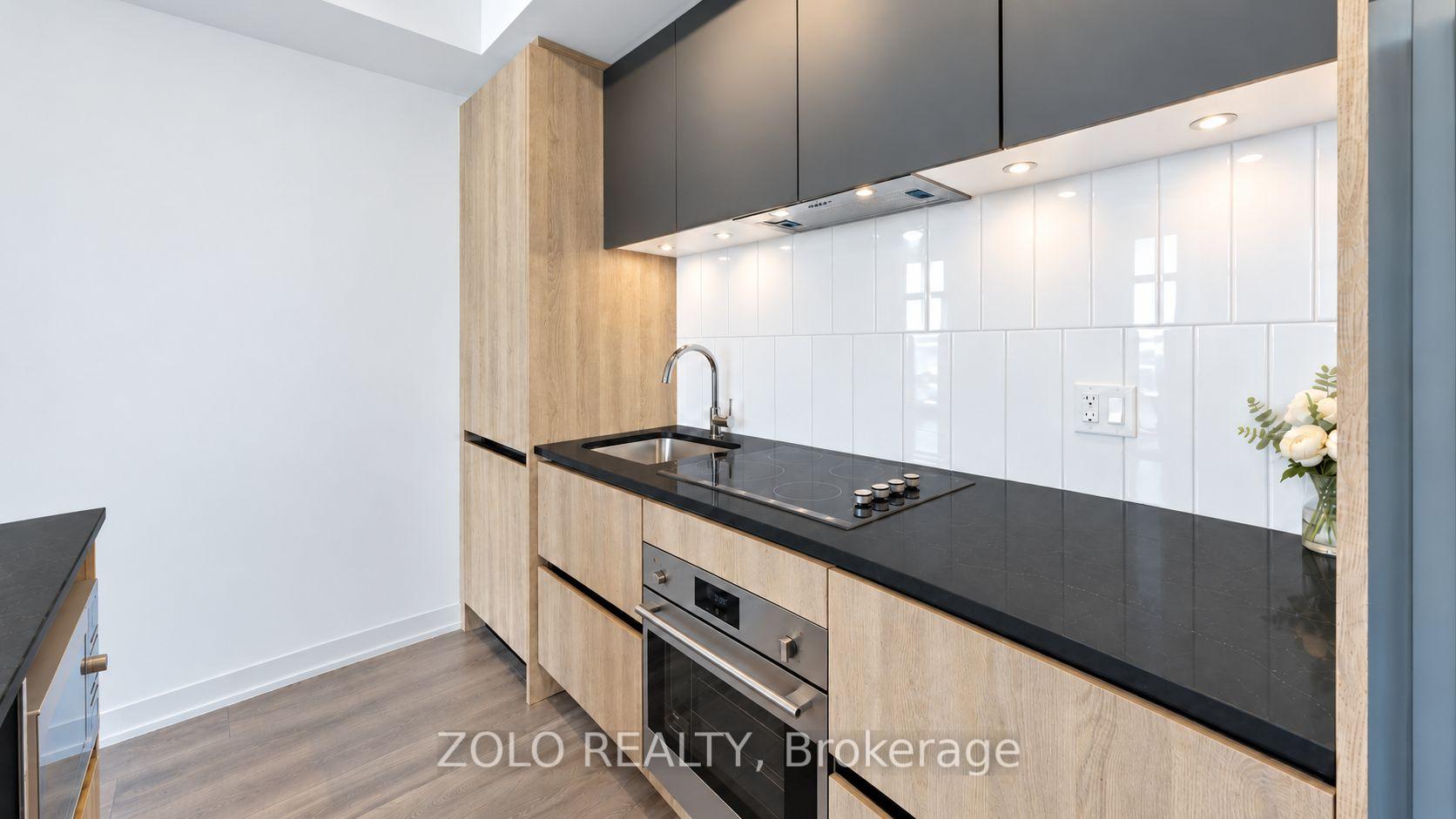 Photo 8 of Unit 1324, 7950 Bathurst Street, Vaughan, Beverley Glen — HOMEH
