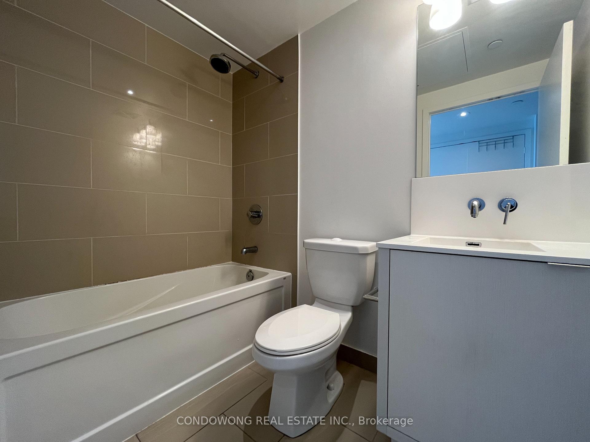 Photo 6 of Unit 4108, 100 Harbour Street, Toronto, Waterfront Communities — HOMEH