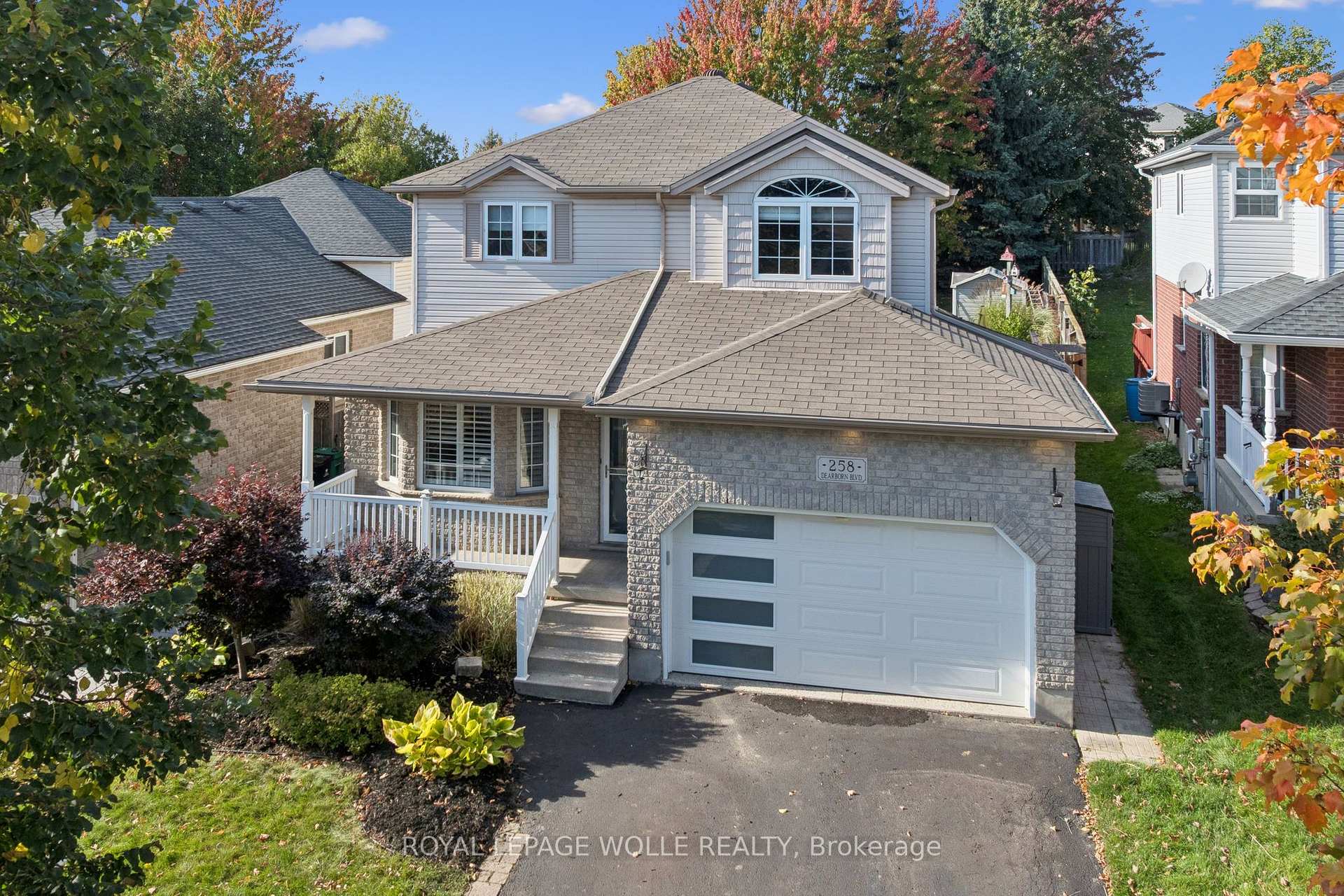 Photo 3 of 258 Dearborn Boulevard, Waterloo, Colonial Acres — HOMEH