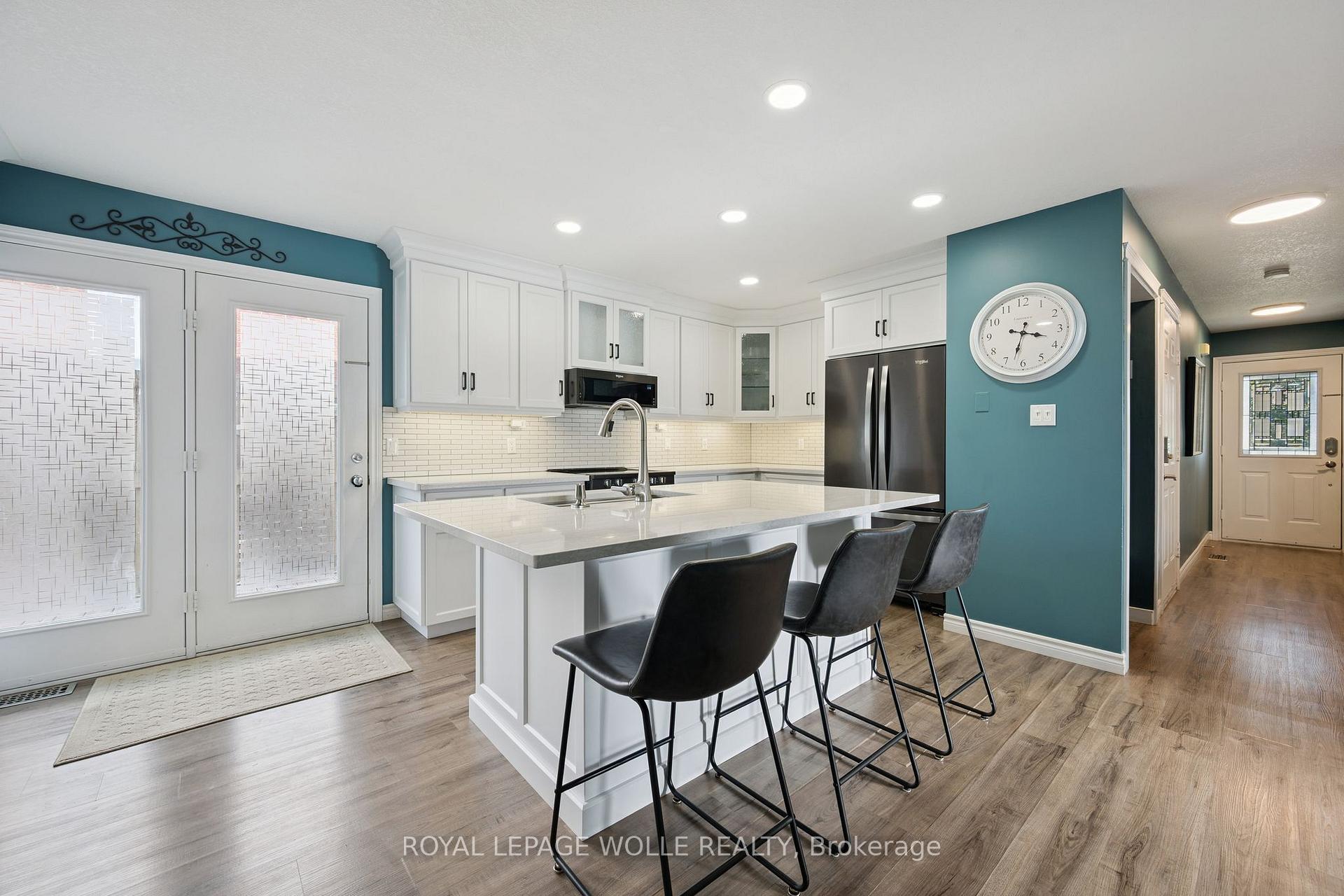 Photo 8 of 258 Dearborn Boulevard, Waterloo, Colonial Acres — HOMEH