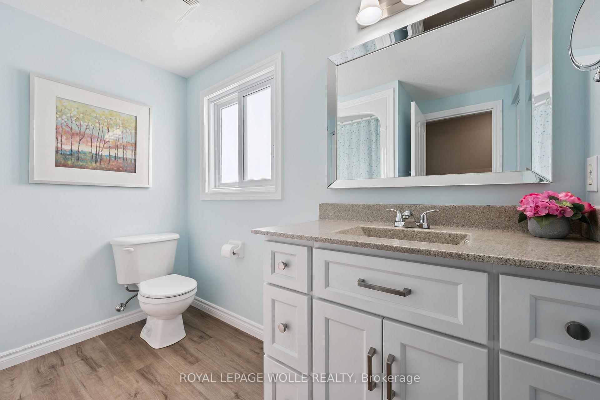 Photo 13 of 258 Dearborn Boulevard, Waterloo, Colonial Acres — HOMEH
