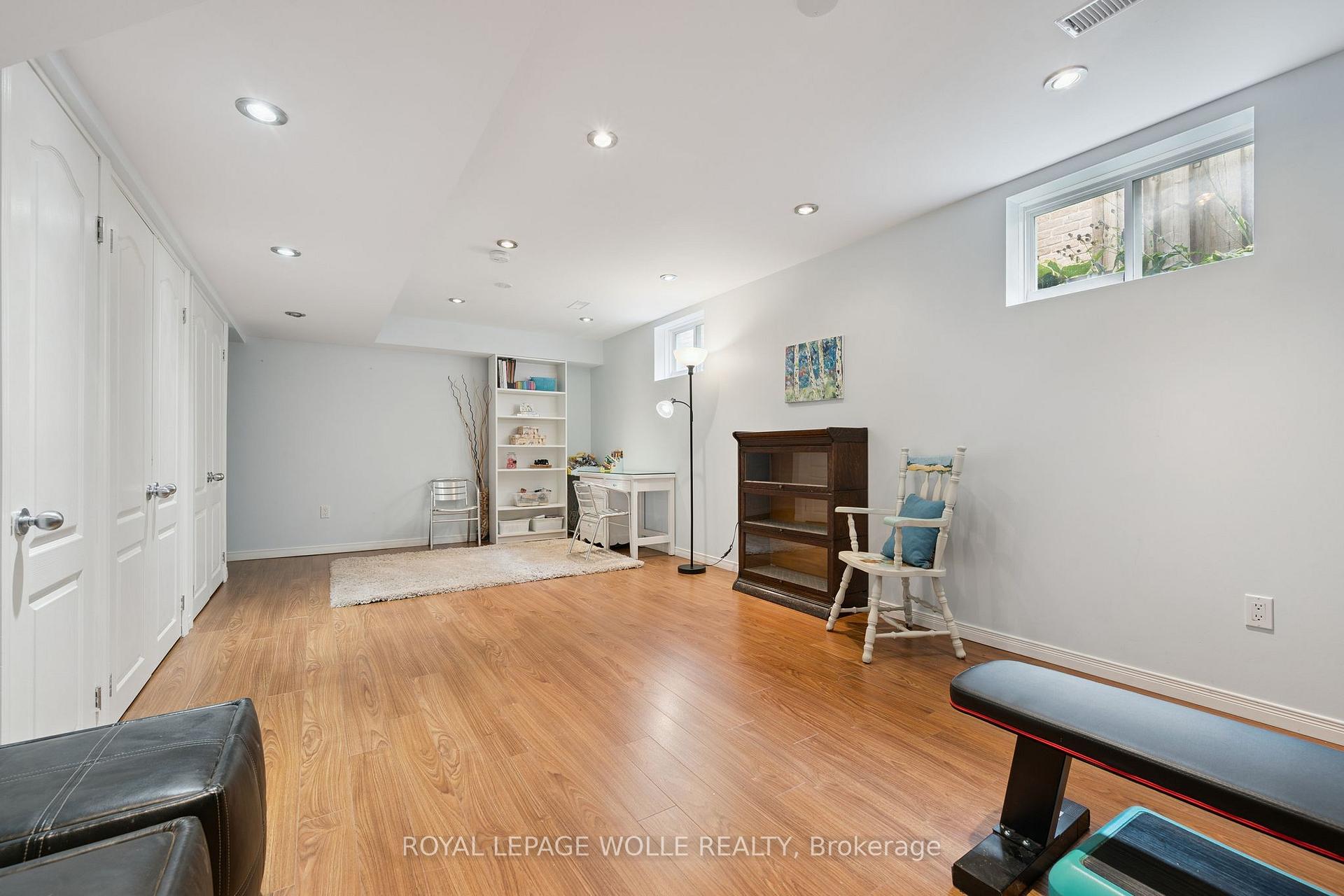 Photo 22 of 258 Dearborn Boulevard, Waterloo, Colonial Acres — HOMEH