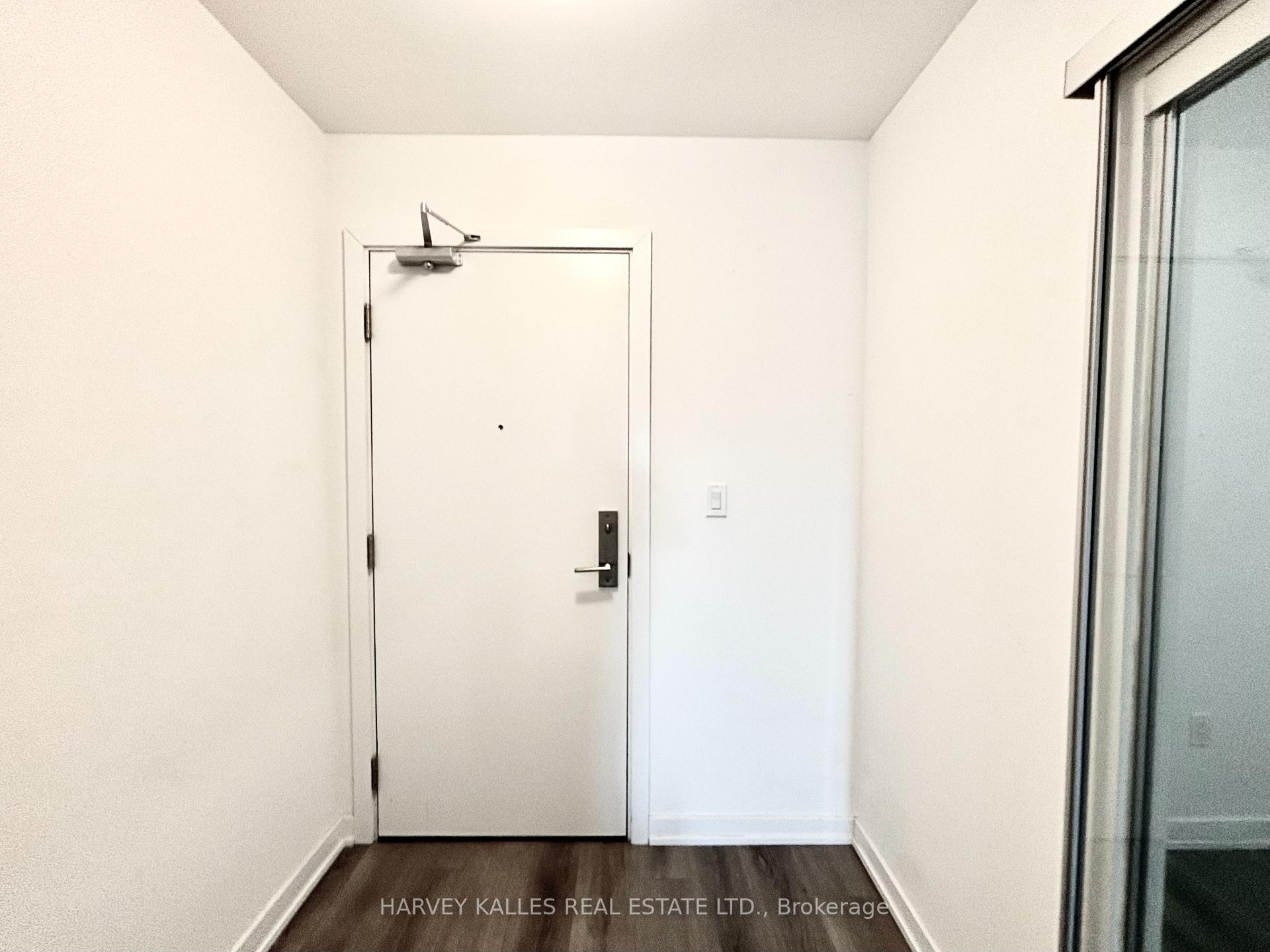 Photo 3 of Unit 510, 2433 Dufferin Street, North York, Briar Hill-Belgravia — HOMEH