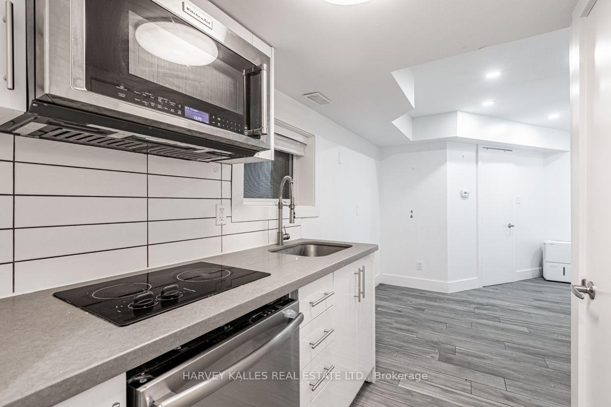 Photo 6 of Unit 4, 160 Lansdowne Avenue, Toronto, Roncesvalles — HOMEH