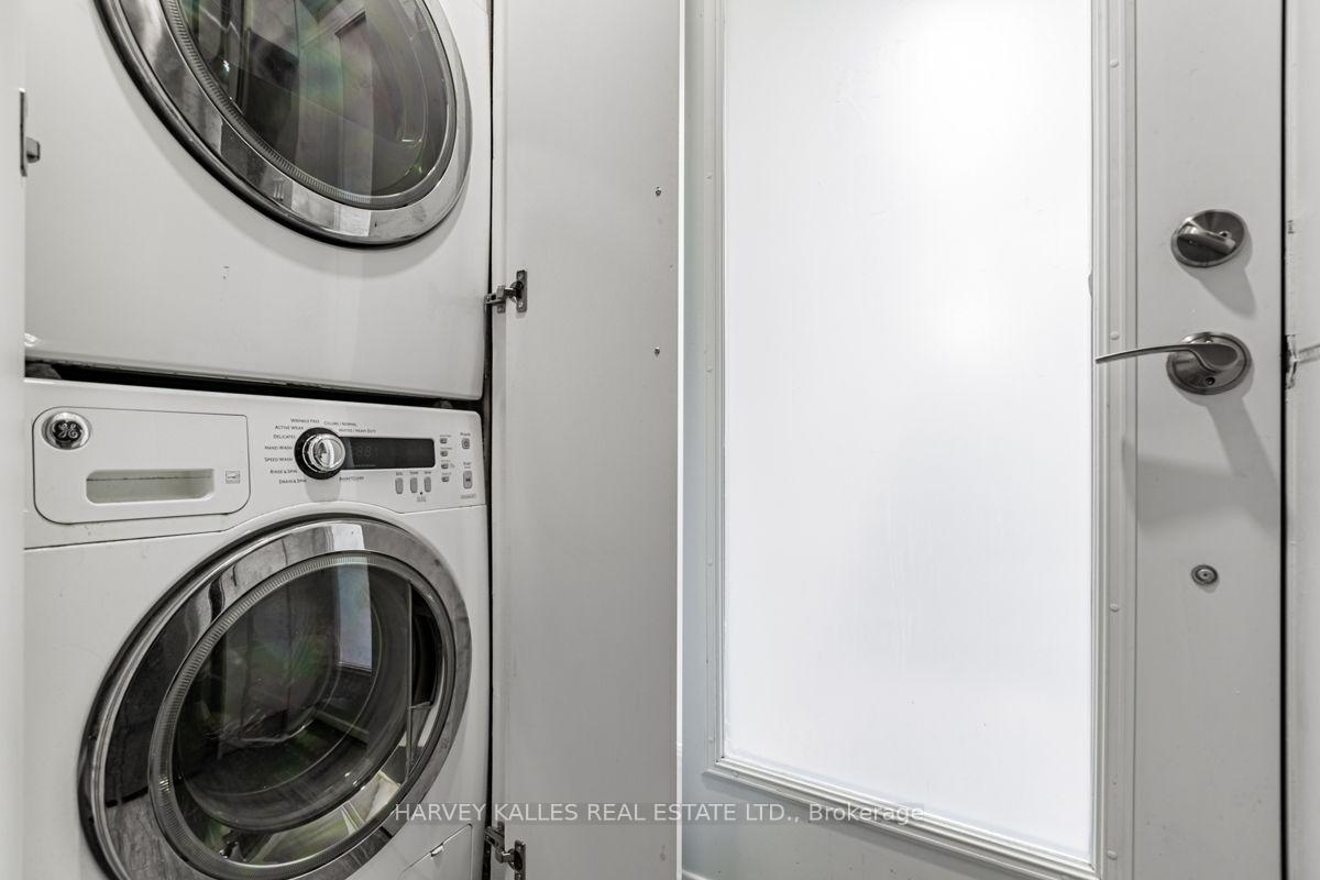 Photo 11 of Unit 4, 160 Lansdowne Avenue, Toronto, Roncesvalles — HOMEH