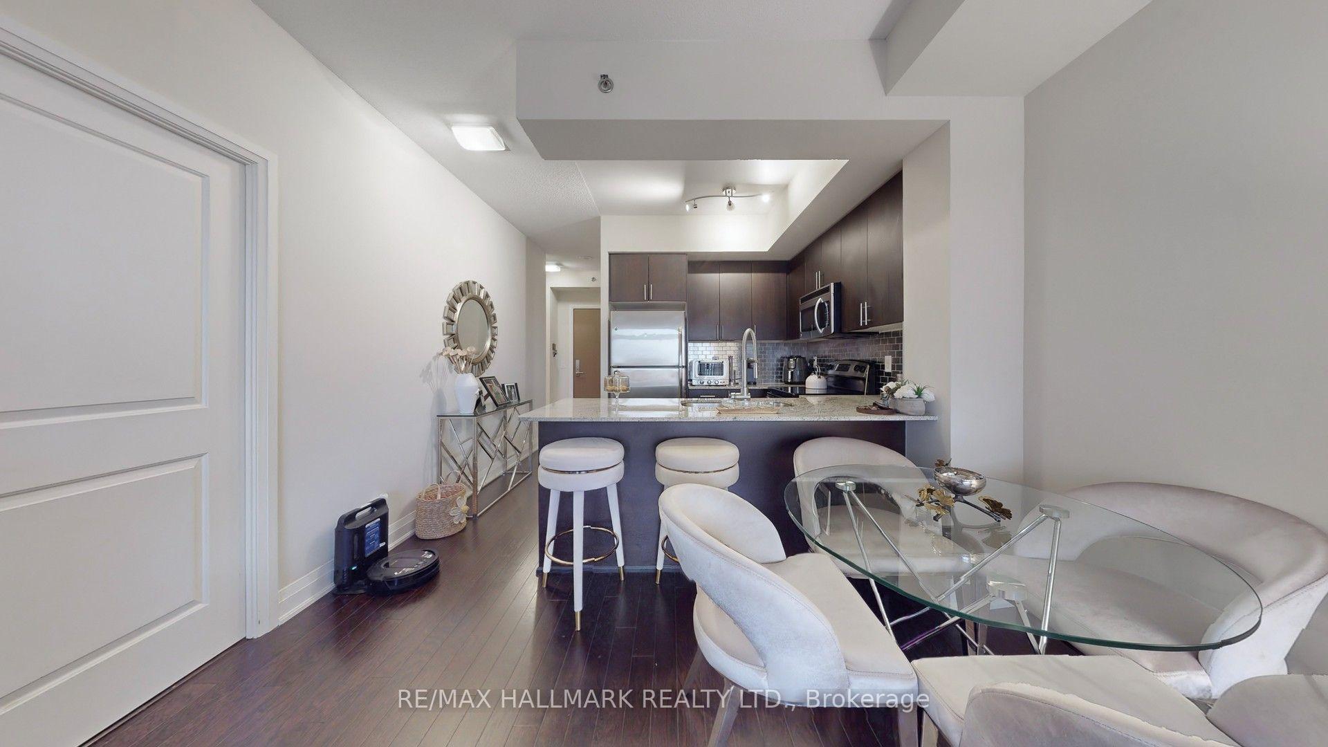 Photo 16 of Unit 609, 520 Steeles Avenue W, Vaughan, Crestwood-Springfarm-Yorkhill — HOMEH