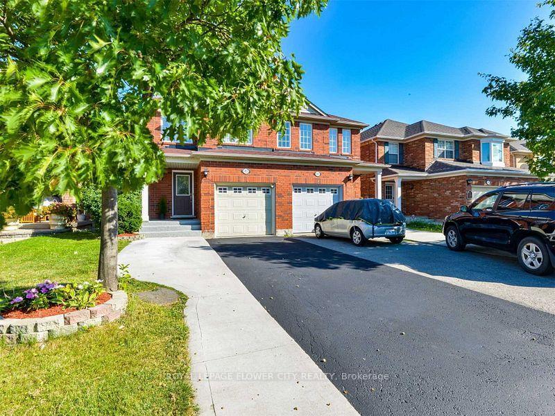 Photo 1 of 43 Garibaldi Drive, Brampton, Fletcher's Meadow — HOMEH