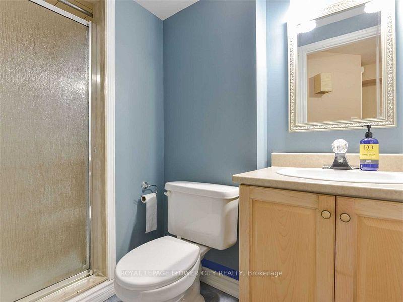 Photo 25 of 43 Garibaldi Drive, Brampton, Fletcher's Meadow — HOMEH
