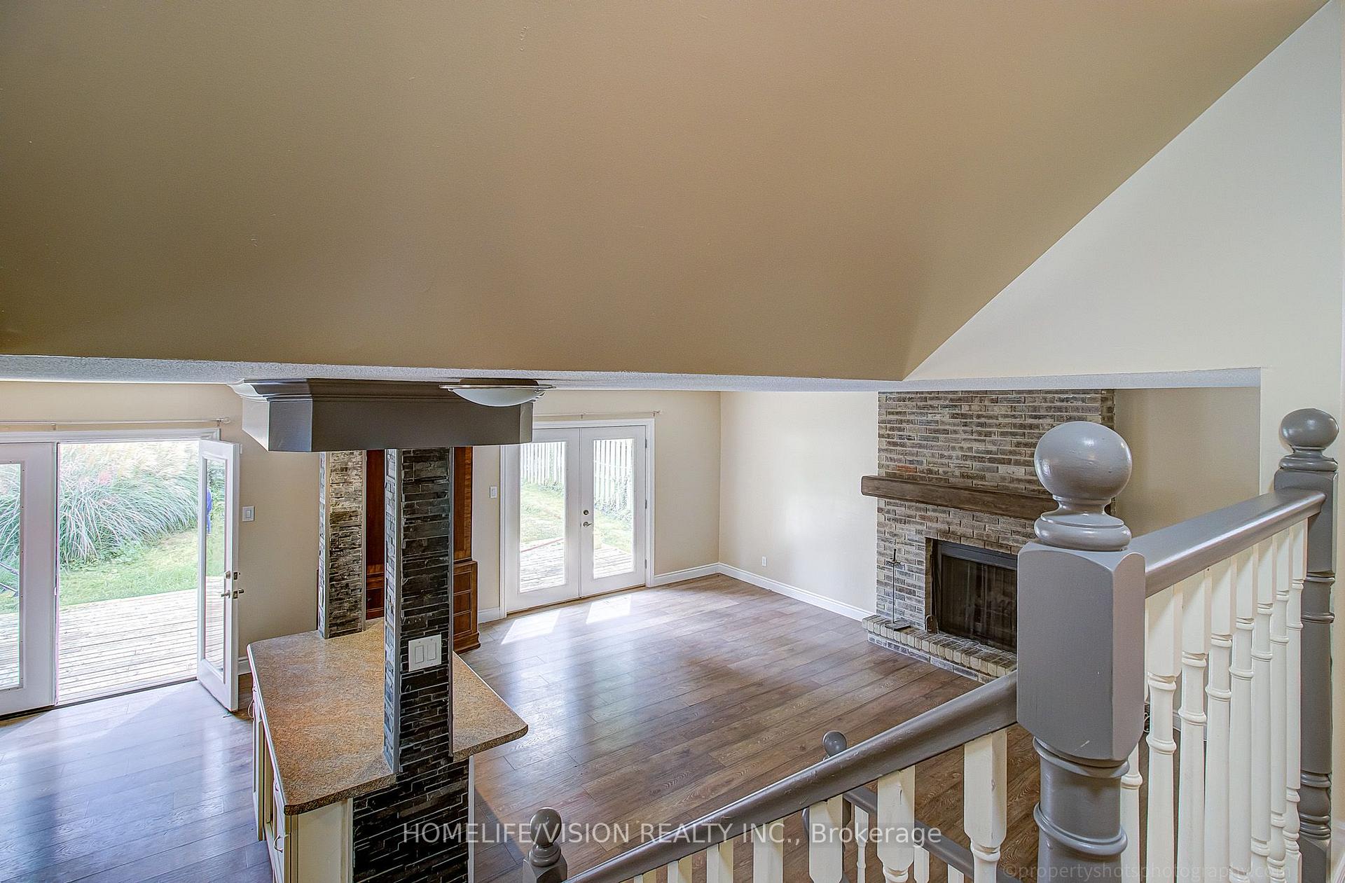 Photo 16 of 25 Radcliffe Drive, Kitchener, Country Hills West — HOMEH
