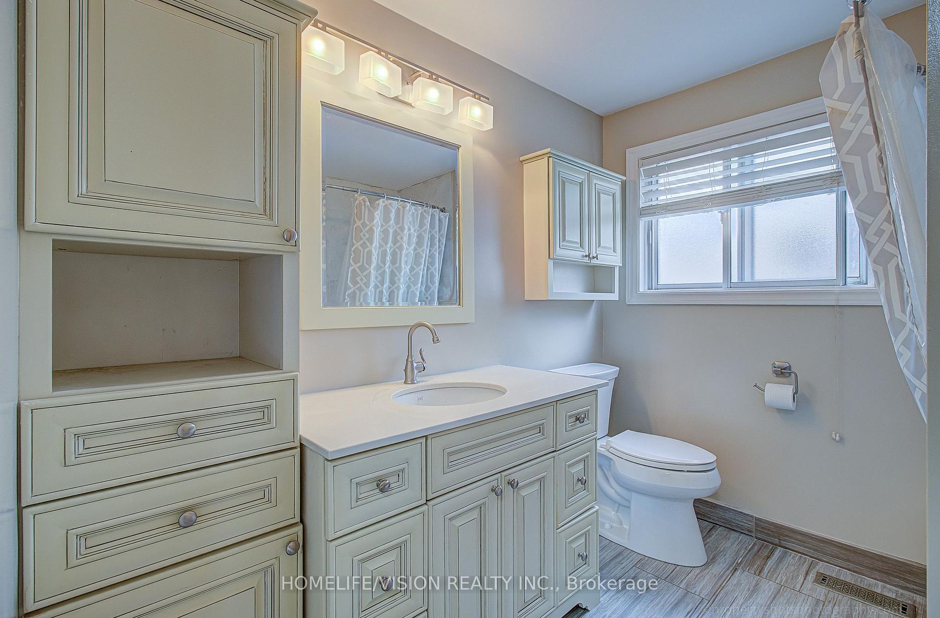 Photo 20 of 25 Radcliffe Drive, Kitchener, Country Hills West — HOMEH