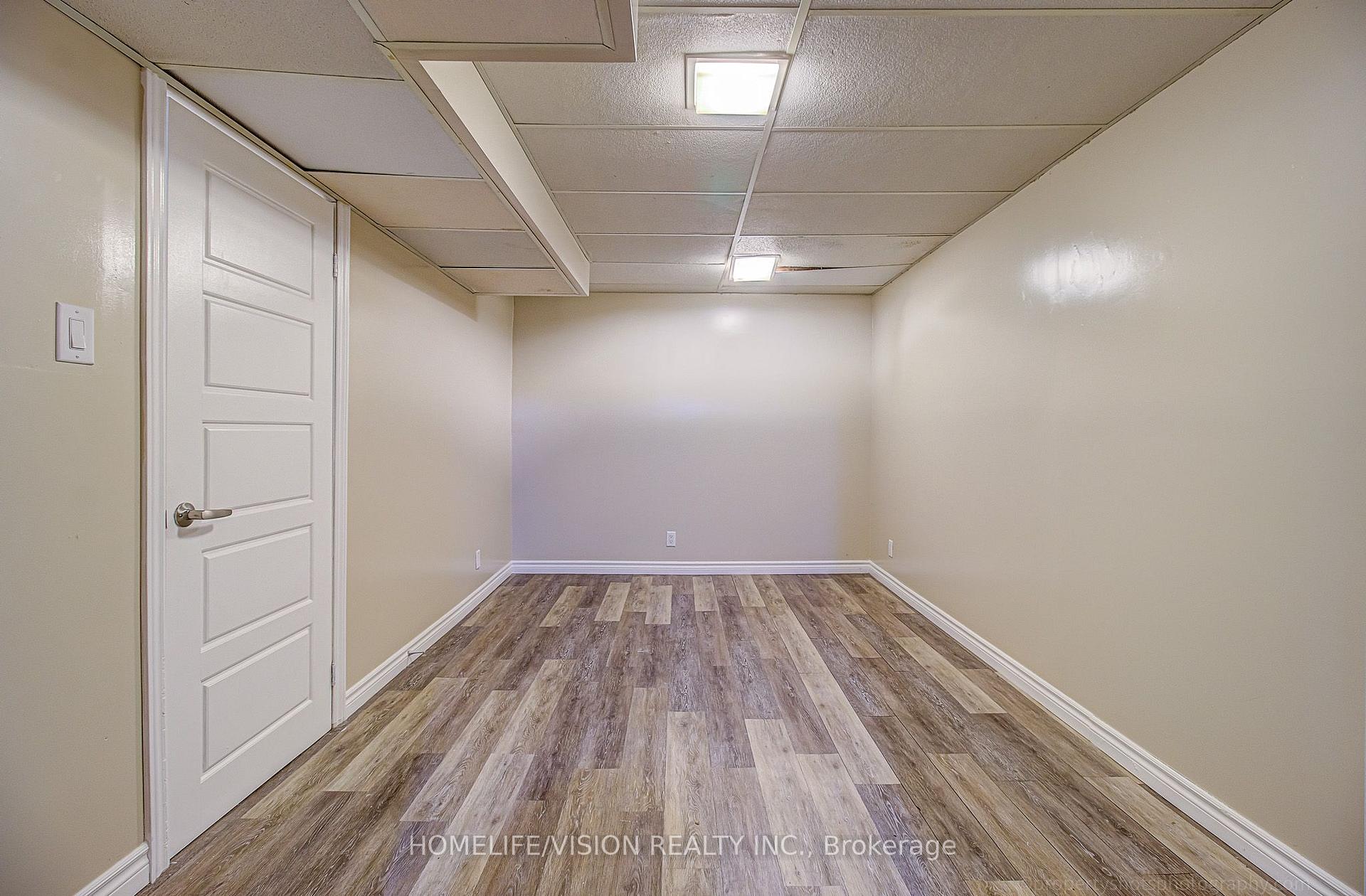 Photo 29 of 25 Radcliffe Drive, Kitchener, Country Hills West — HOMEH
