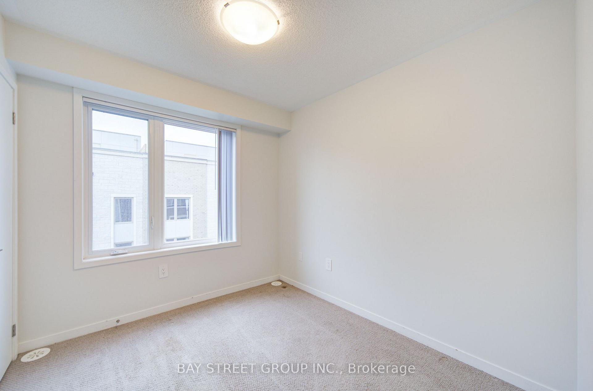 Photo 21 of Unit TH3, 11 Honeycrisp Crescent, Vaughan, Vaughan Corporate Centre — HOMEH