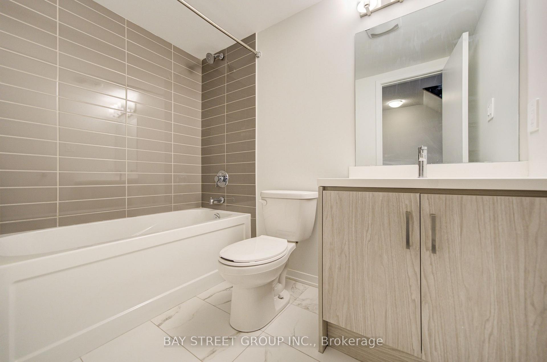 Photo 22 of Unit TH3, 11 Honeycrisp Crescent, Vaughan, Vaughan Corporate Centre — HOMEH