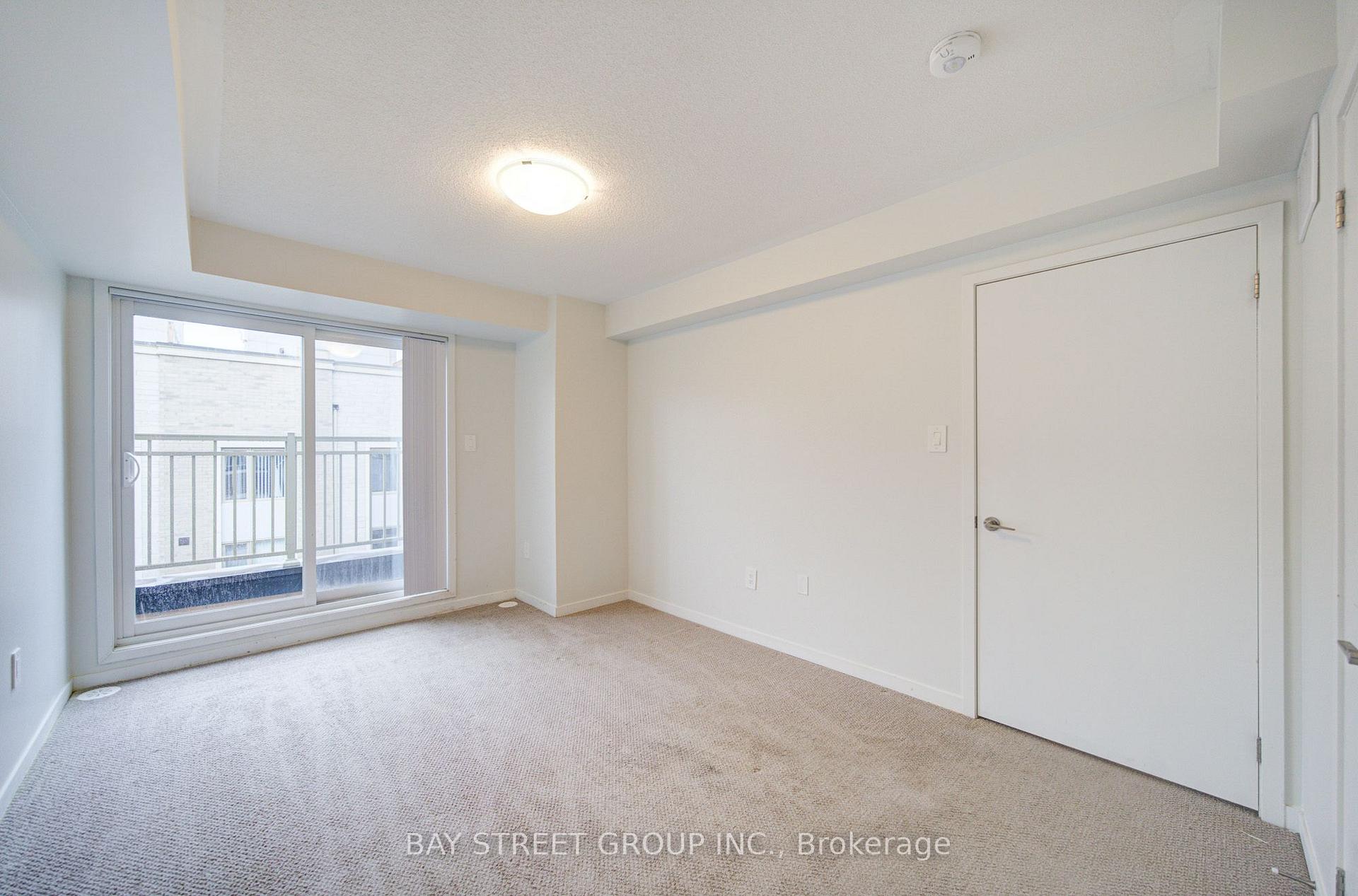 Photo 25 of Unit TH3, 11 Honeycrisp Crescent, Vaughan, Vaughan Corporate Centre — HOMEH