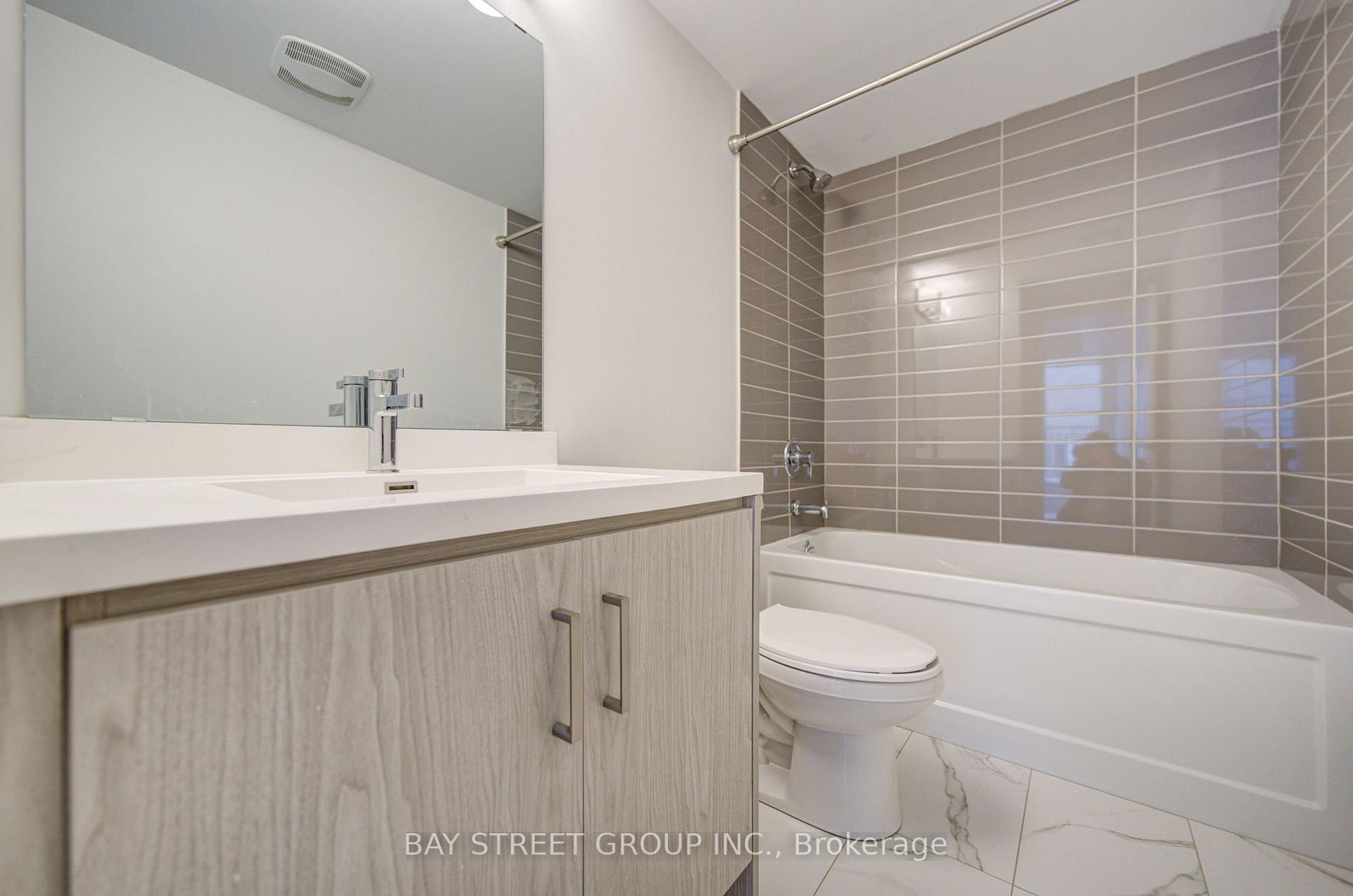 Photo 27 of Unit TH3, 11 Honeycrisp Crescent, Vaughan, Vaughan Corporate Centre — HOMEH