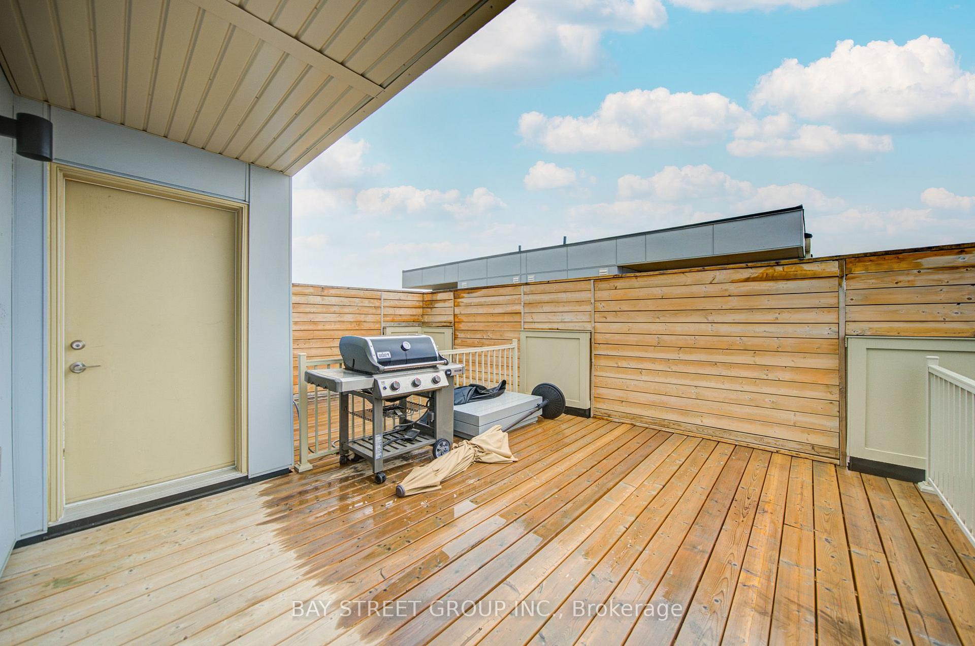 Photo 33 of Unit TH3, 11 Honeycrisp Crescent, Vaughan, Vaughan Corporate Centre — HOMEH