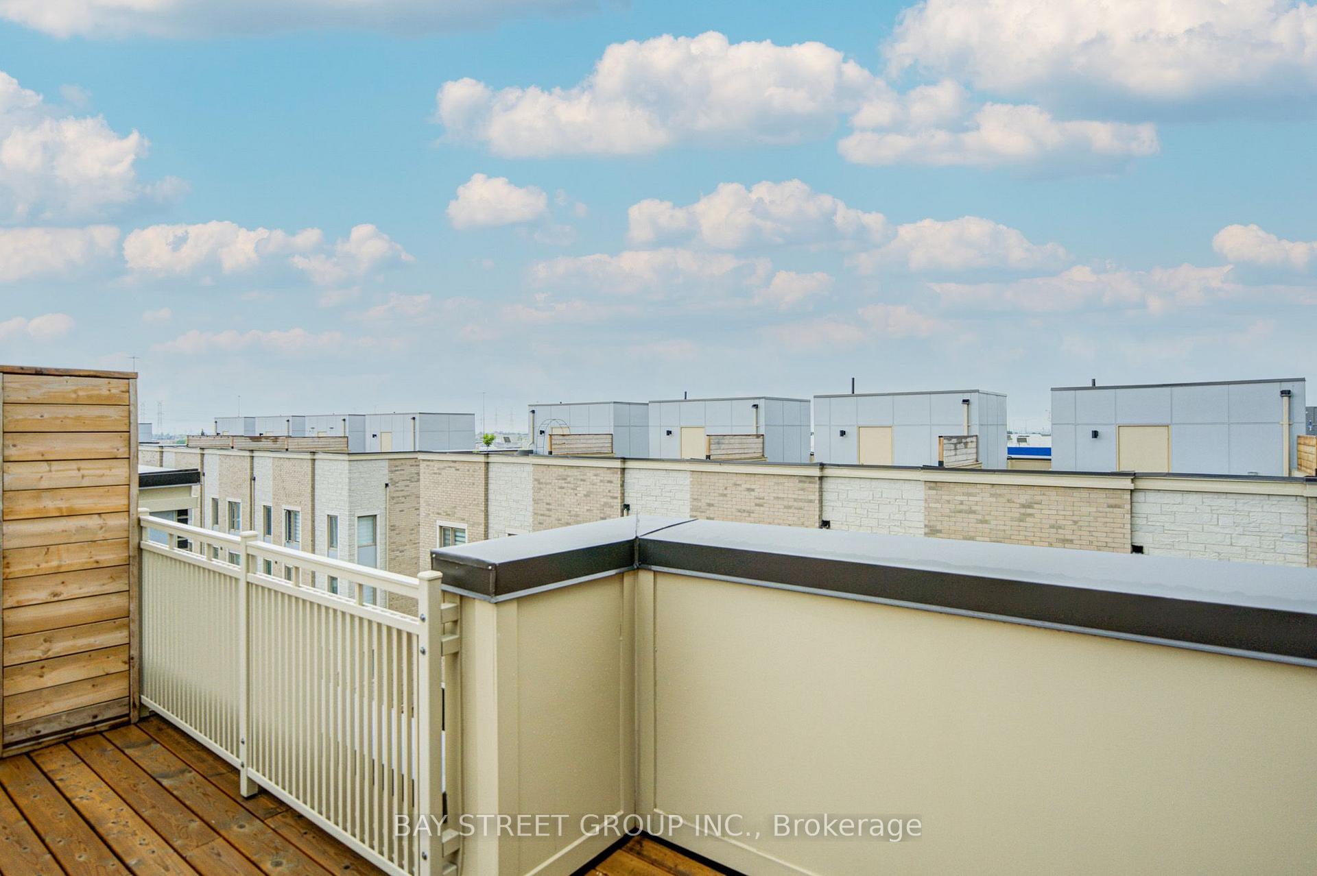Photo 36 of Unit TH3, 11 Honeycrisp Crescent, Vaughan, Vaughan Corporate Centre — HOMEH