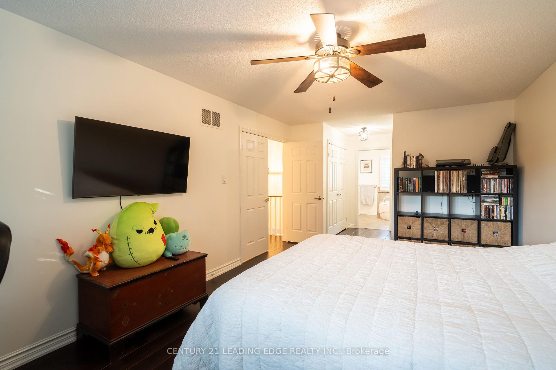 Photo 17 of 53 McClenny Drive, Aurora, Aurora Highlands — HOMEH