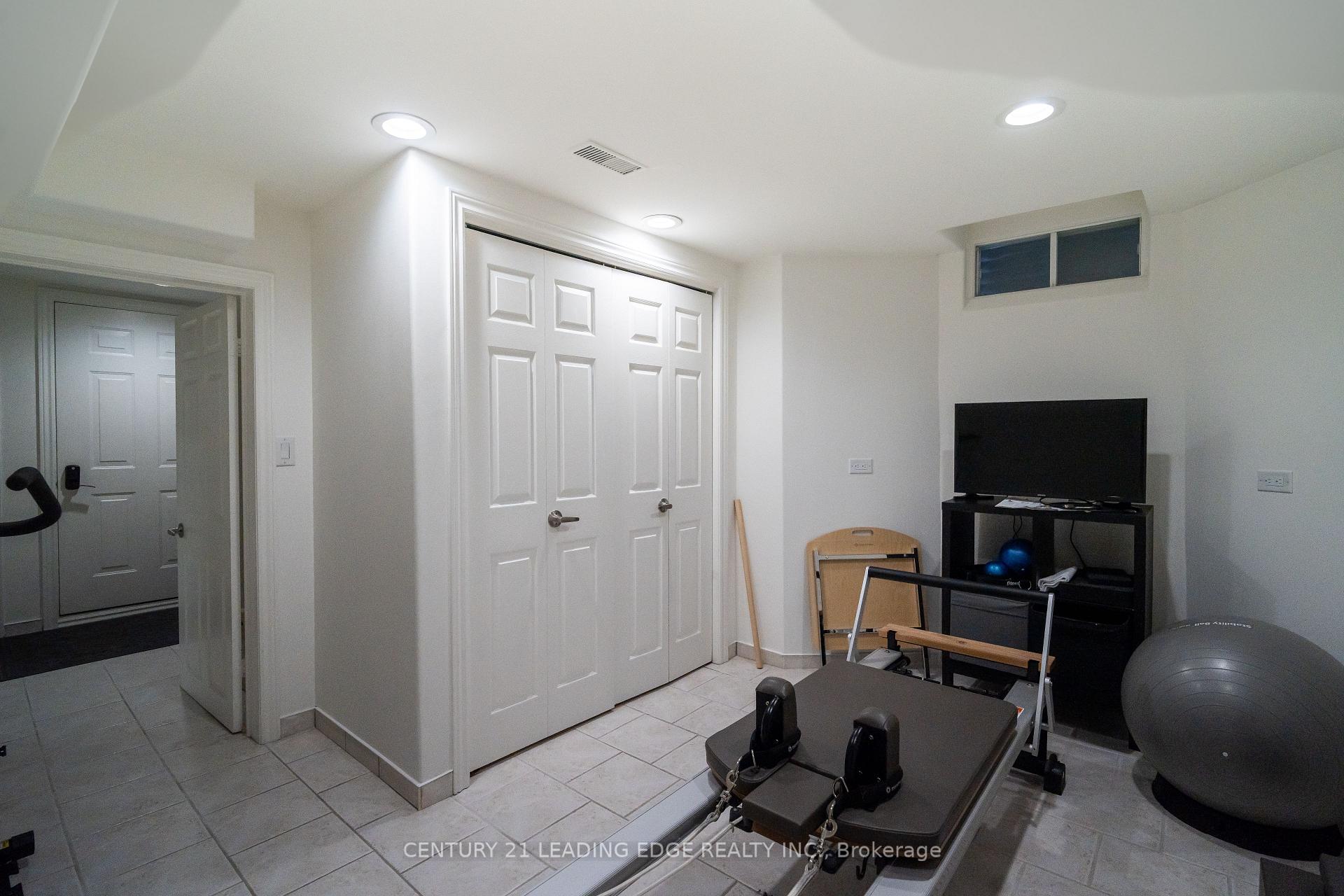 Photo 31 of 53 McClenny Drive, Aurora, Aurora Highlands — HOMEH