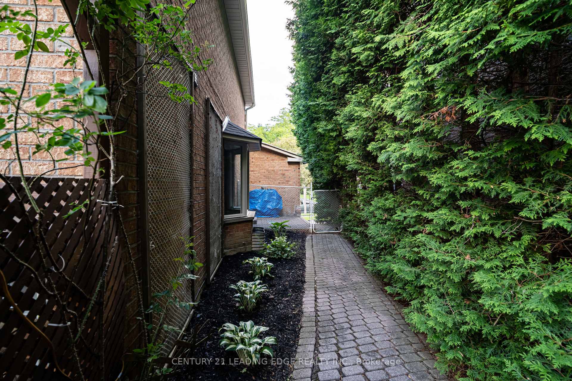 Photo 42 of 53 McClenny Drive, Aurora, Aurora Highlands — HOMEH