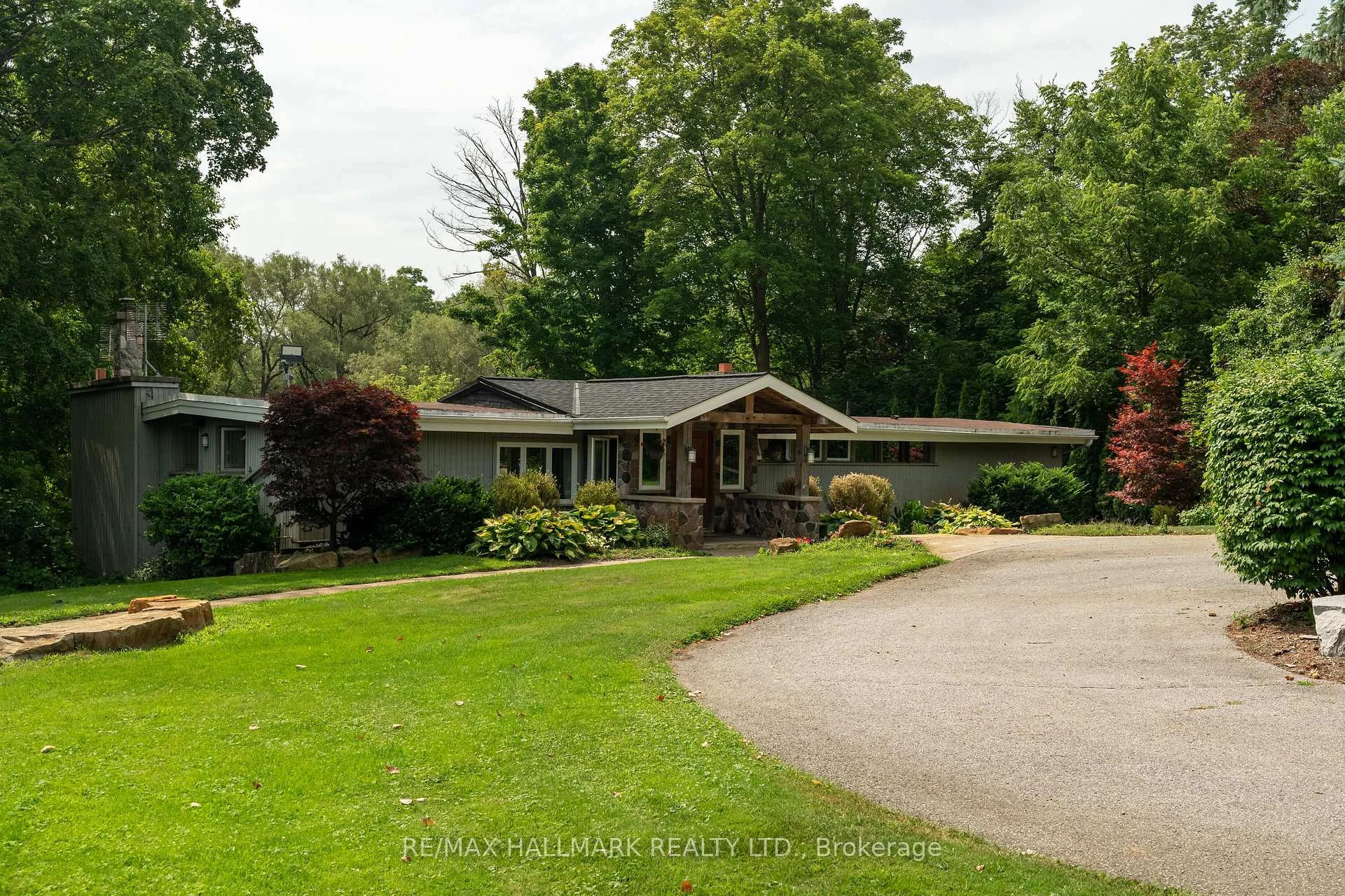 Photo 3 of 6165 19th Avenue, Markham, Rural Markham — HOMEH