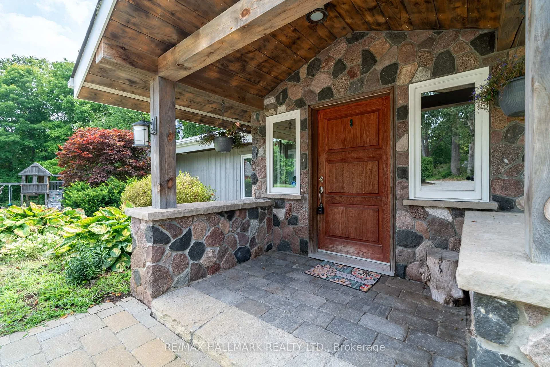 Photo 4 of 6165 19th Avenue, Markham, Rural Markham — HOMEH