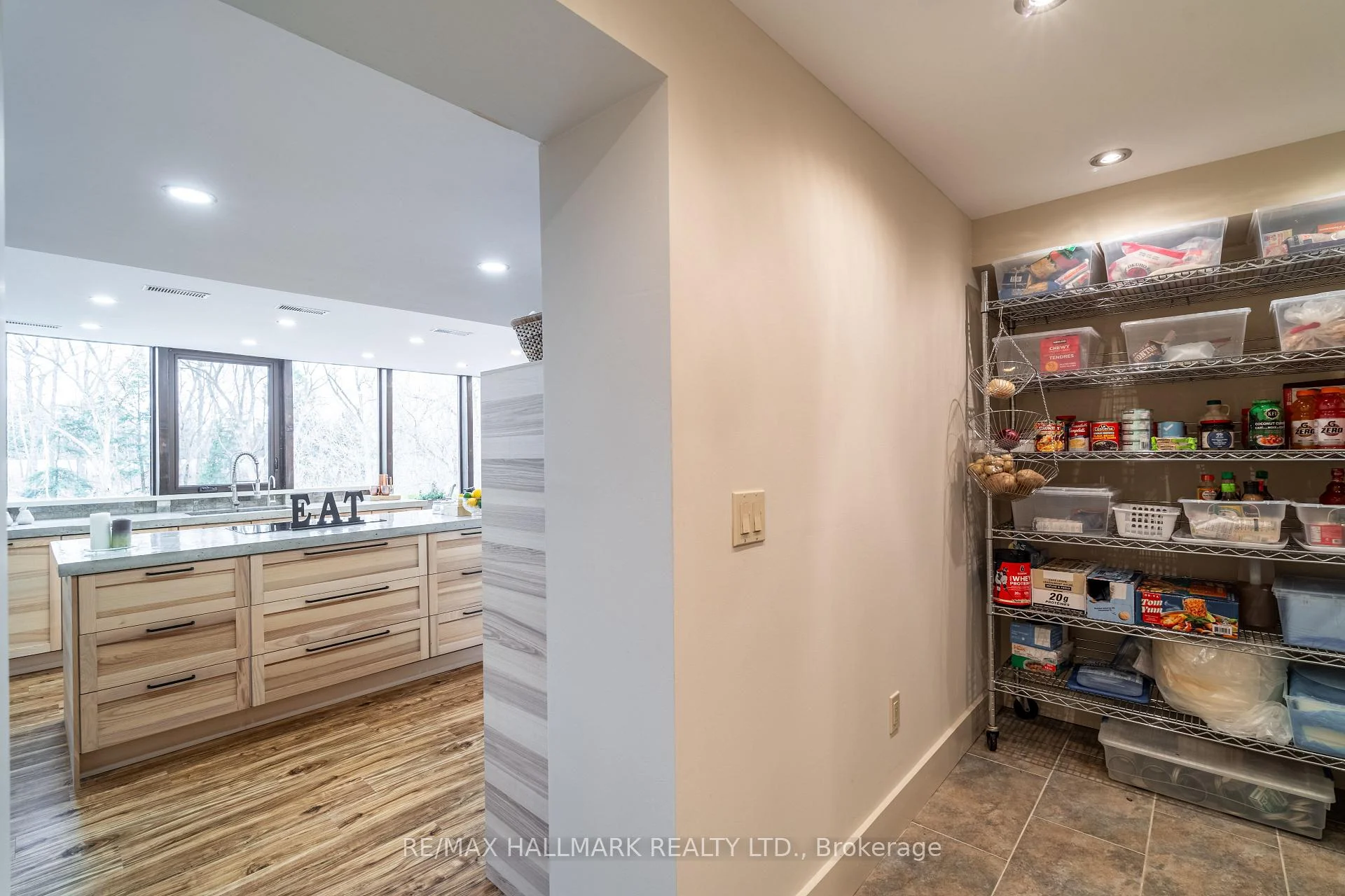 Photo 14 of 6165 19th Avenue, Markham, Rural Markham — HOMEH
