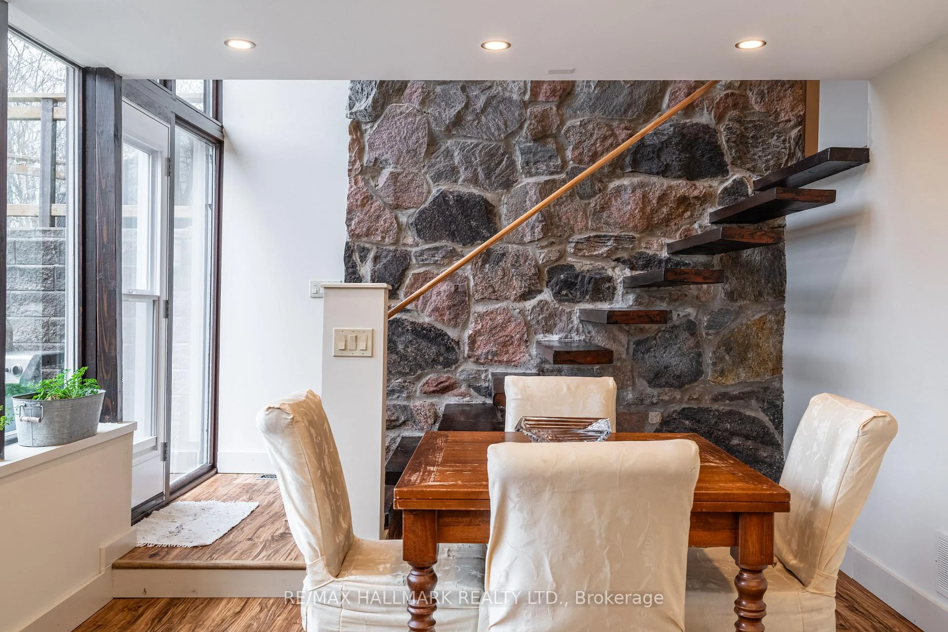 Photo 18 of 6165 19th Avenue, Markham, Rural Markham — HOMEH