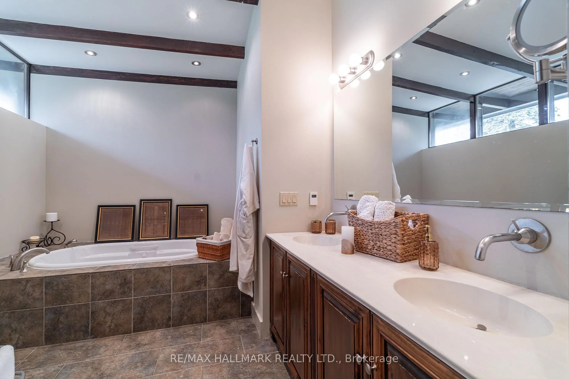 Photo 23 of 6165 19th Avenue, Markham, Rural Markham — HOMEH