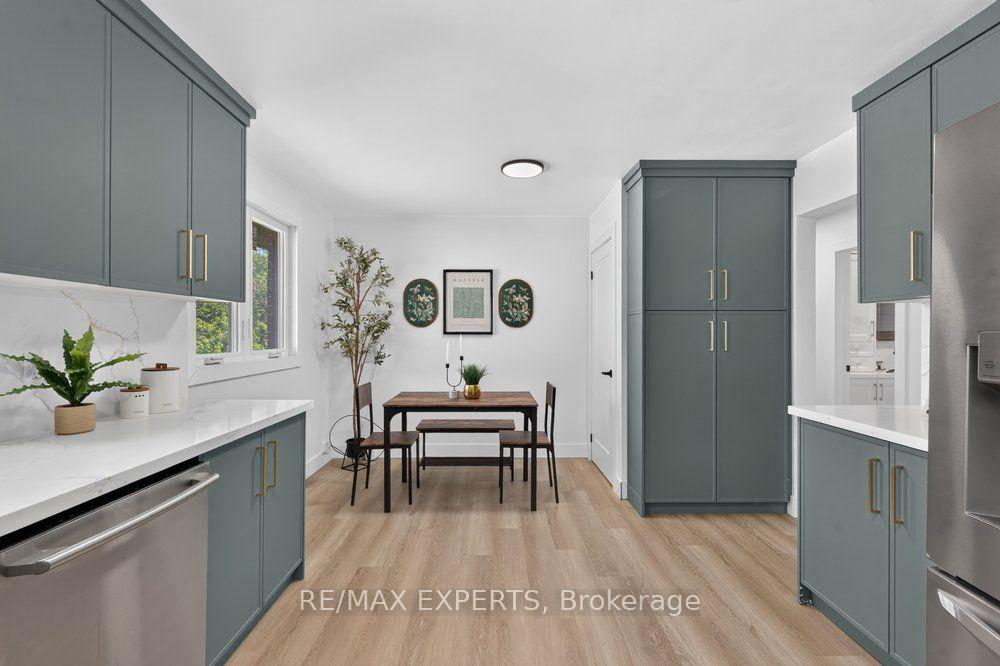 Photo 14 of 23 Collingdale Road, Etobicoke, Mount Olive-Silverstone-Jamestown — HOMEH