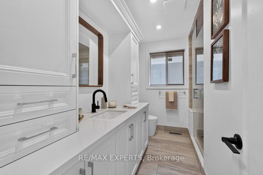 Photo 23 of 23 Collingdale Road, Etobicoke, Mount Olive-Silverstone-Jamestown — HOMEH