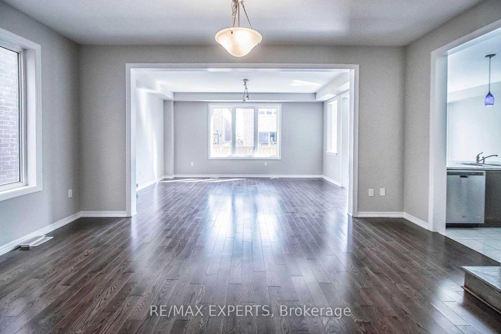 Photo 4 of Unit Upper, 15 Giltspur Road, Brampton, Northwest Brampton — HOMEH