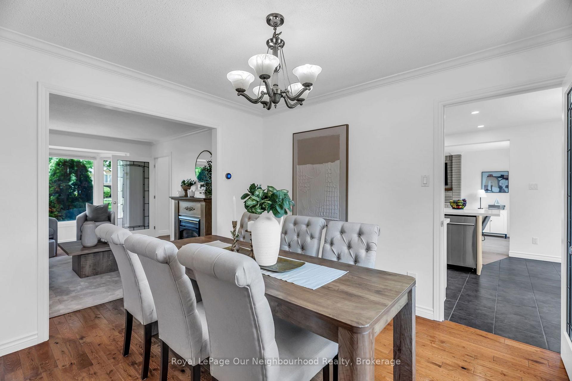 Photo 8 of 135 Kanata Crescent, London, South N — HOMEH