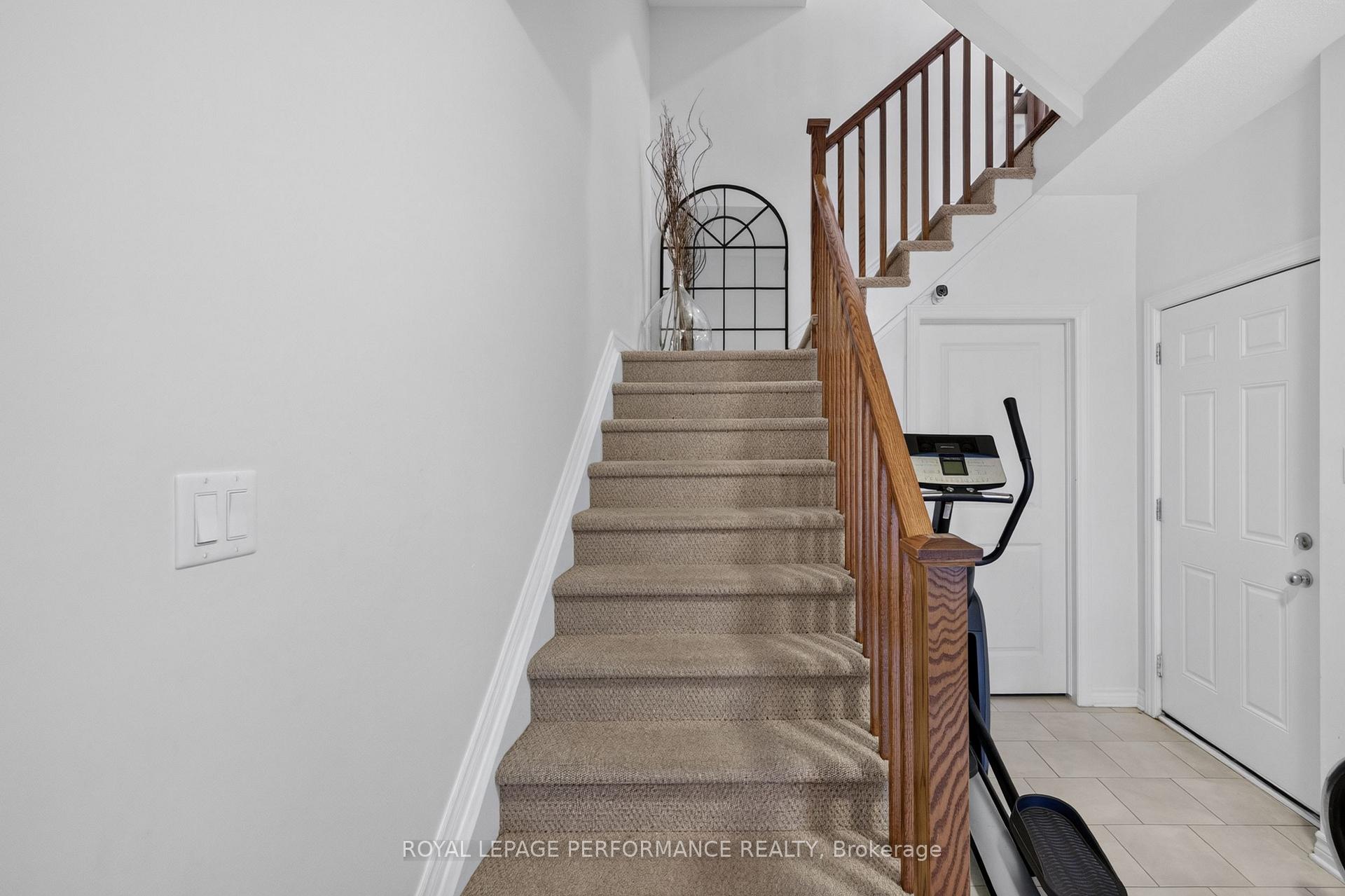 Photo 7 of 105 Chaperal Private, Ottawa, Avalon West — HOMEH