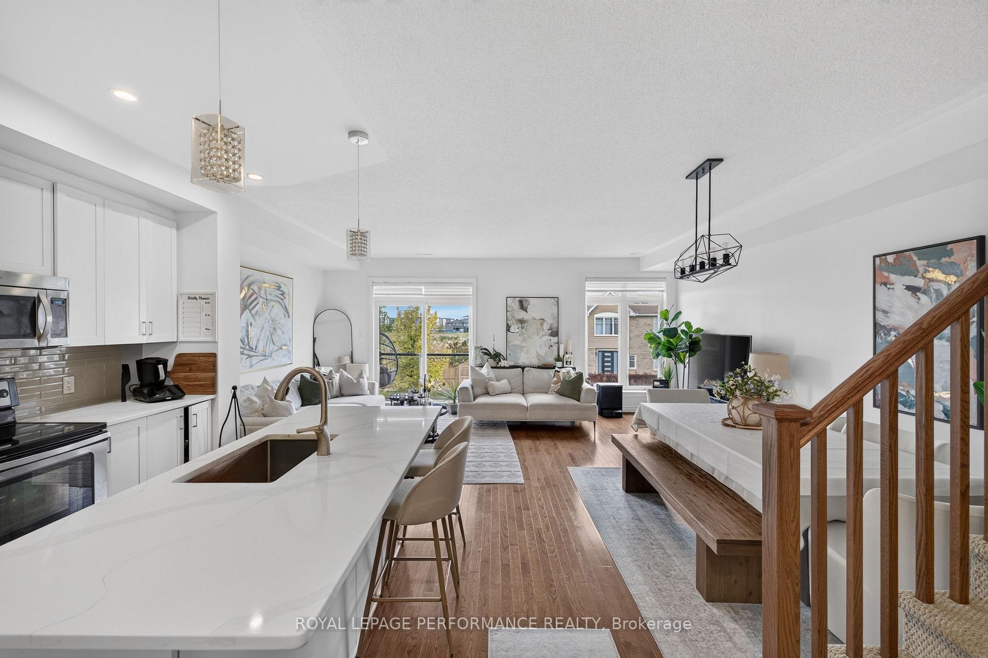 Photo 9 of 105 Chaperal Private, Ottawa, Avalon West — HOMEH