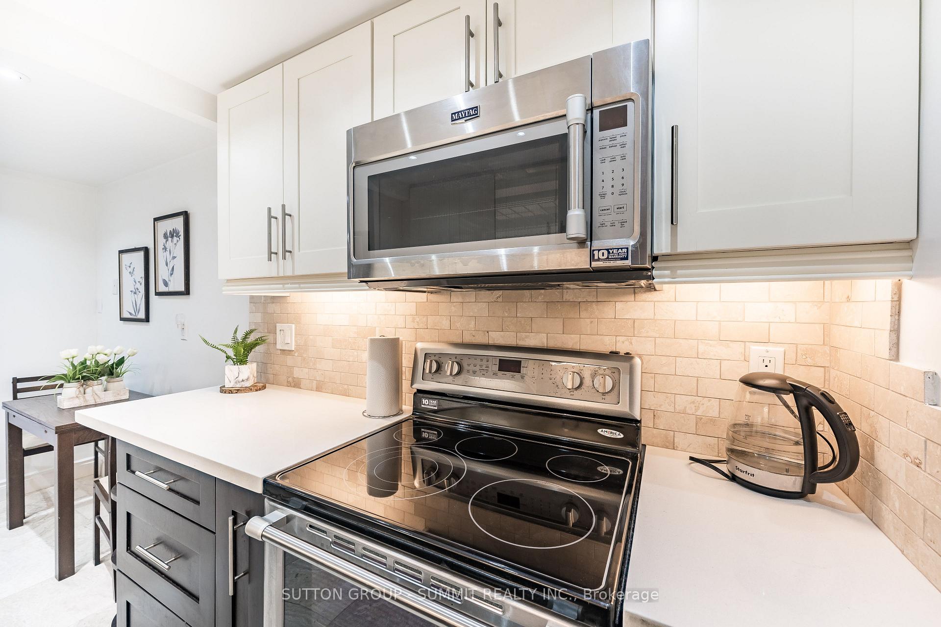 Photo 10 of Unit 1608, 299 Mill Road, Etobicoke, Markland Wood — HOMEH