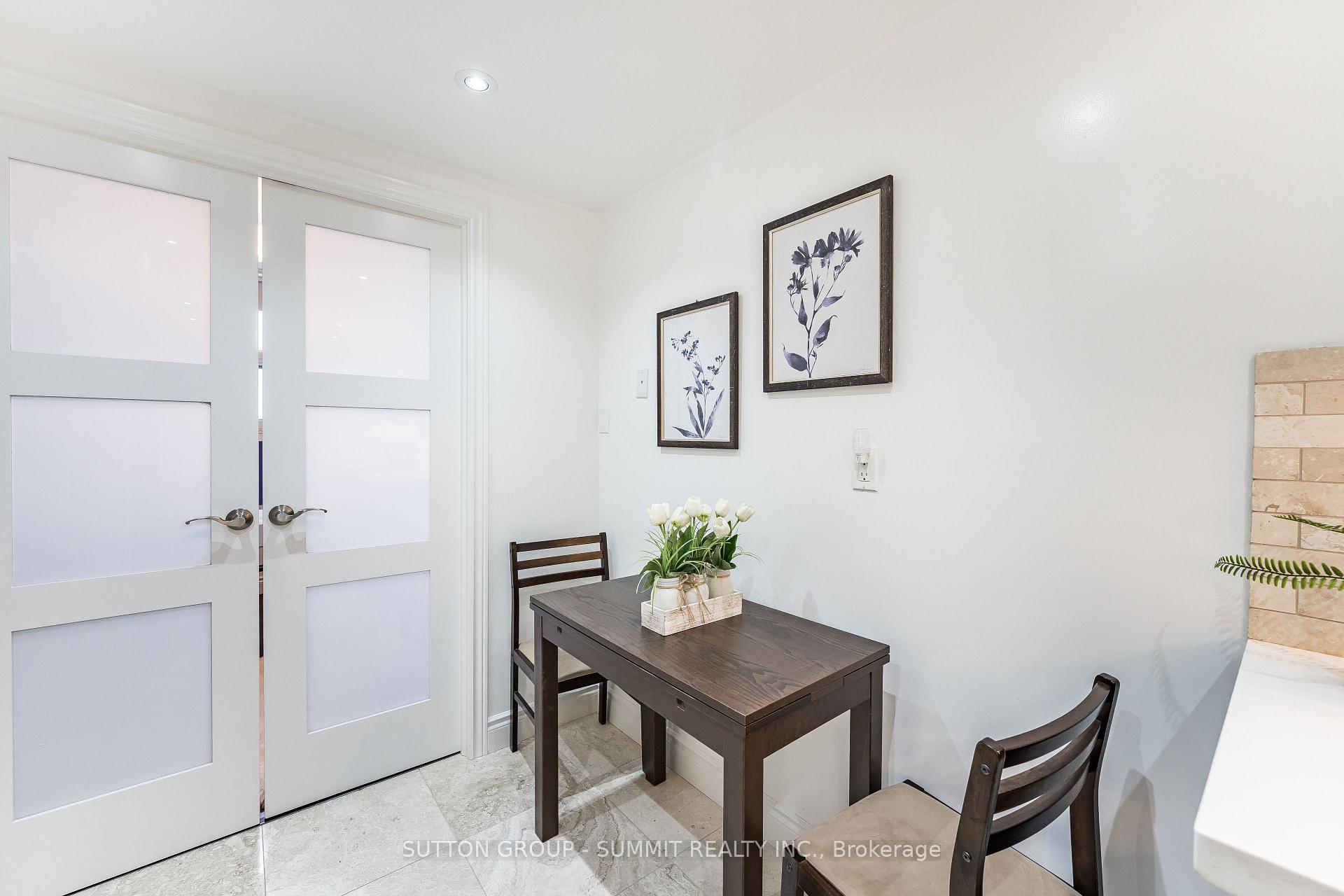 Photo 12 of Unit 1608, 299 Mill Road, Etobicoke, Markland Wood — HOMEH