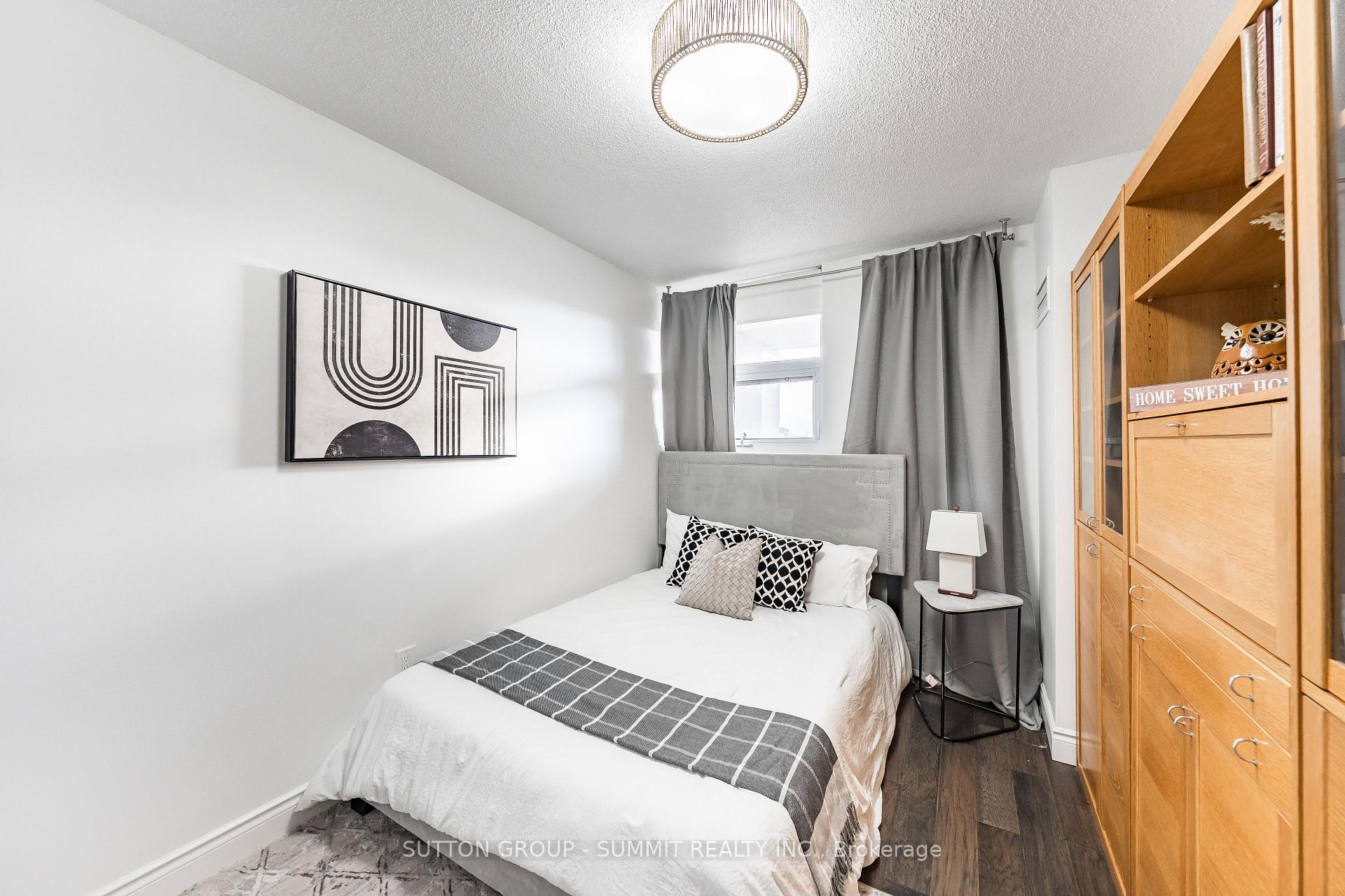 Photo 18 of Unit 1608, 299 Mill Road, Etobicoke, Markland Wood — HOMEH