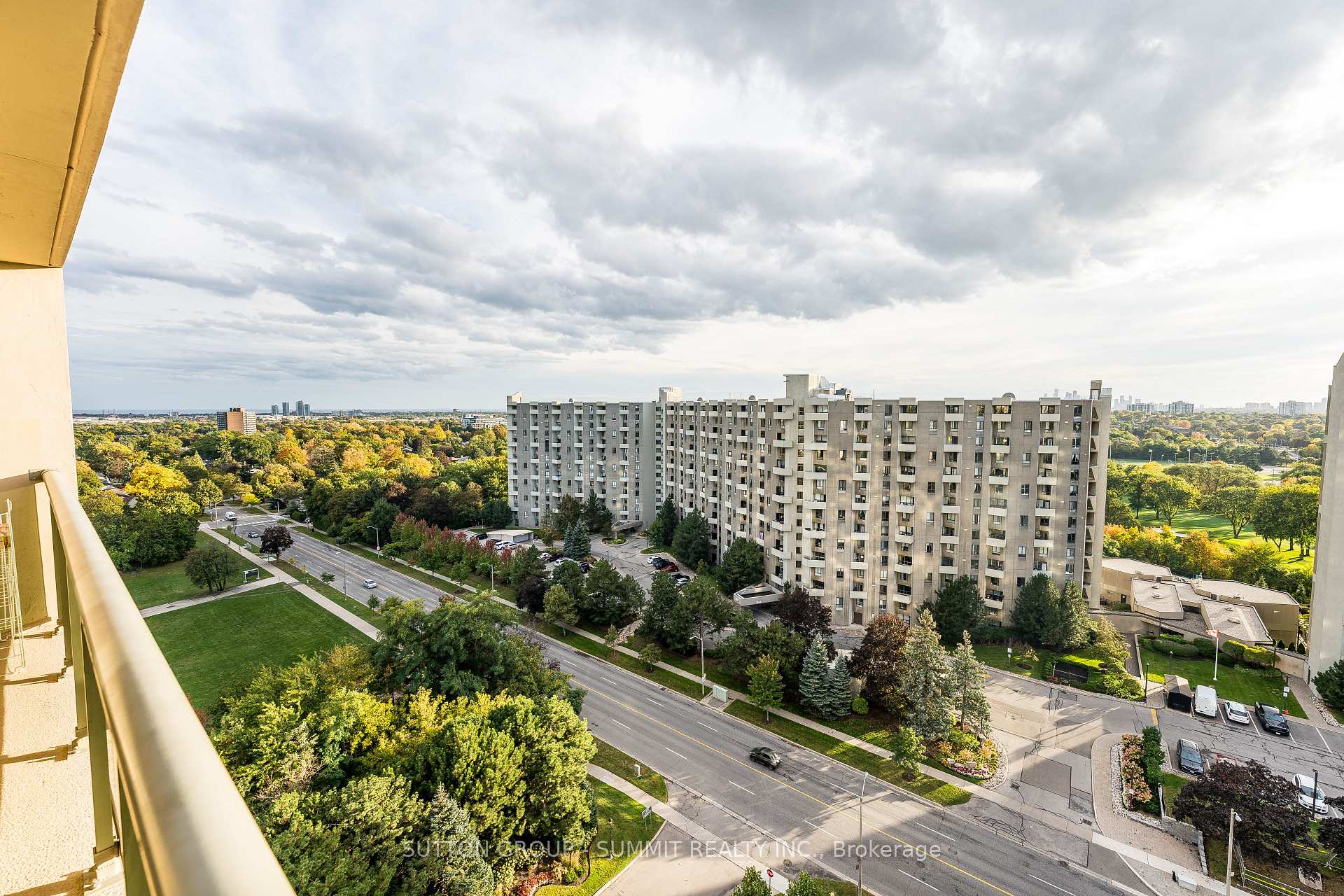 Photo 31 of Unit 1608, 299 Mill Road, Etobicoke, Markland Wood — HOMEH