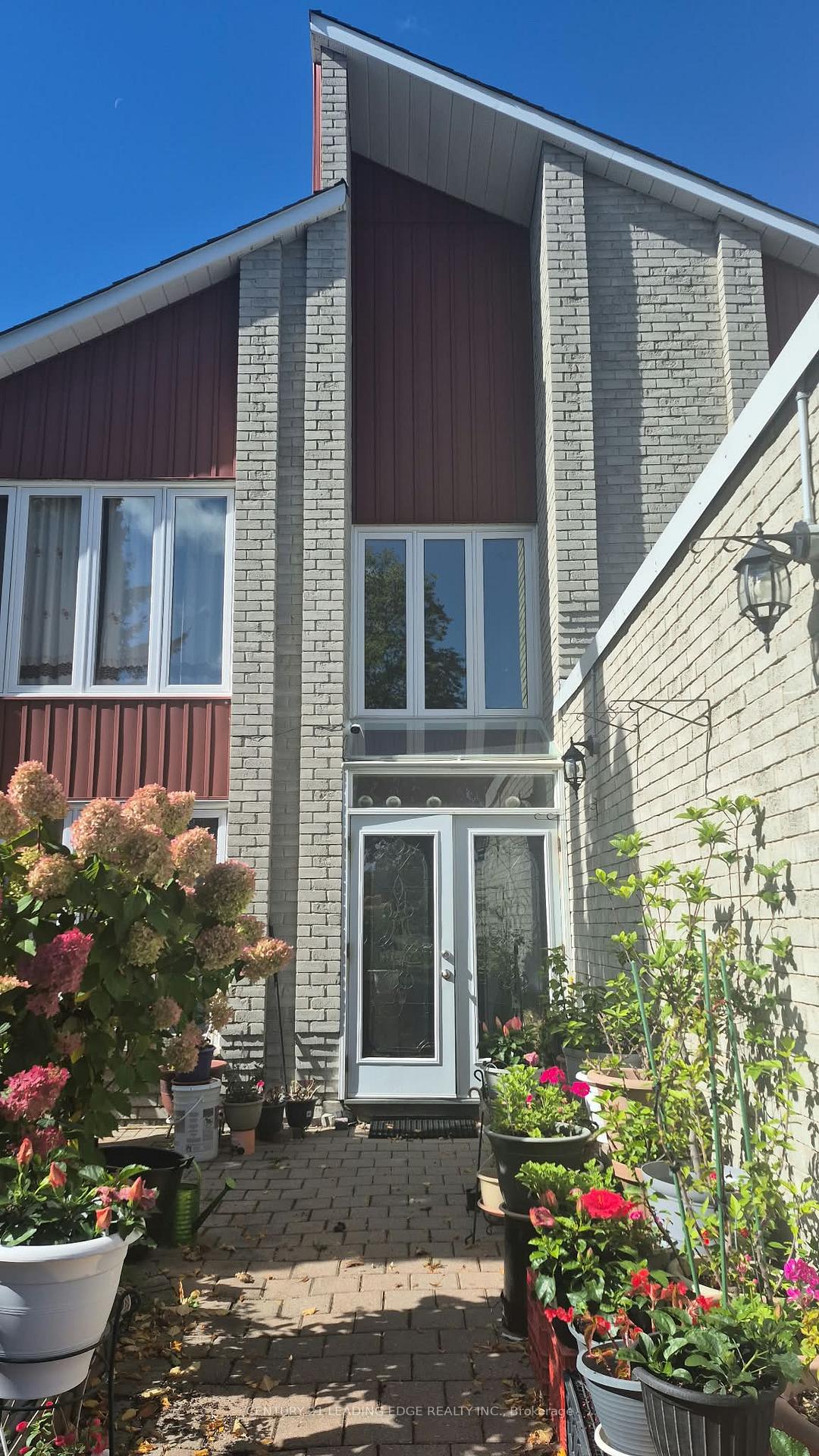 Photo 2 of Unit Basement Apartment, 46 Hillcroft Drive, Markham, Milliken Mills East — HOMEH