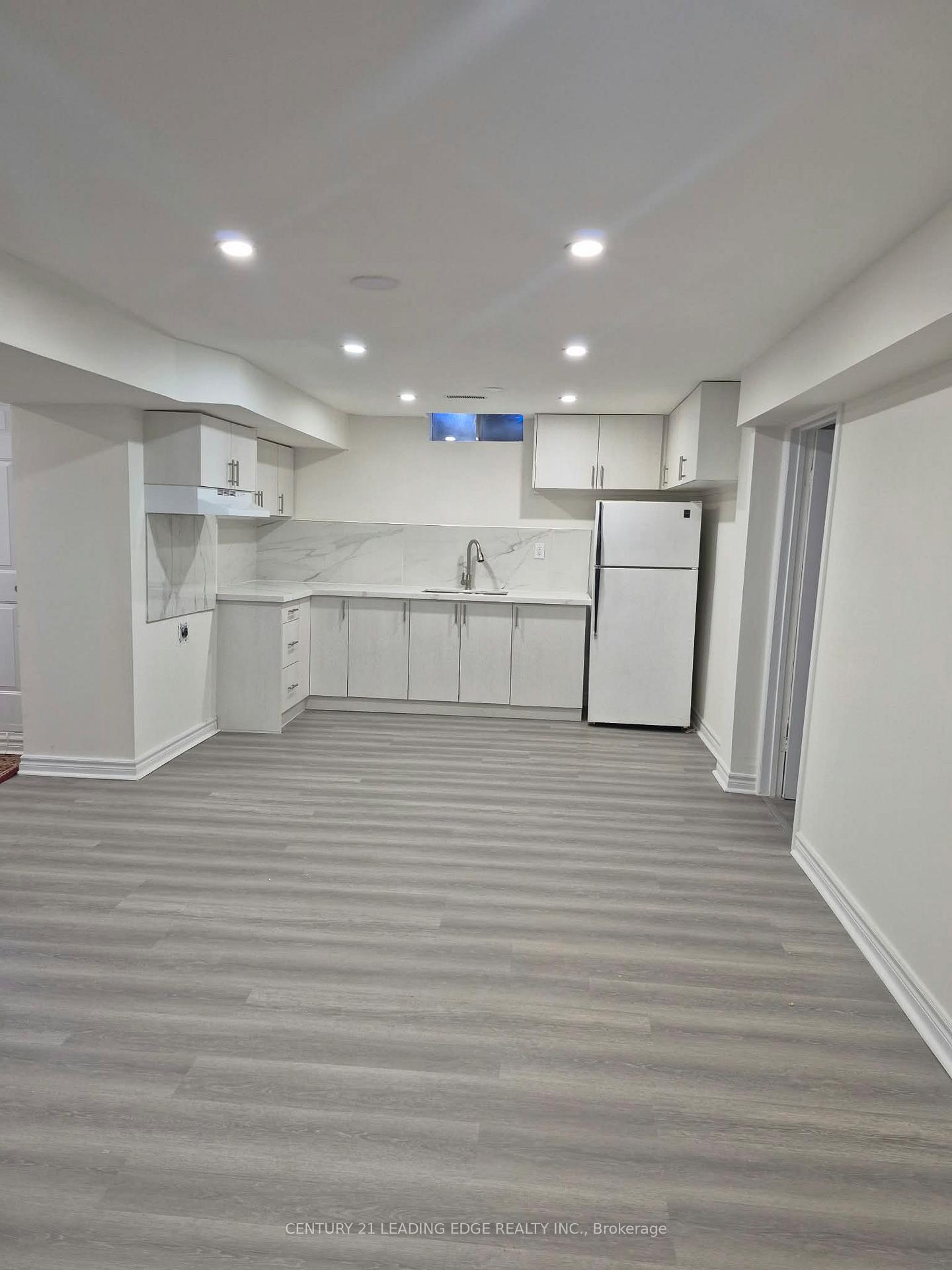 Photo 8 of Unit Basement Apartment, 46 Hillcroft Drive, Markham, Milliken Mills East — HOMEH