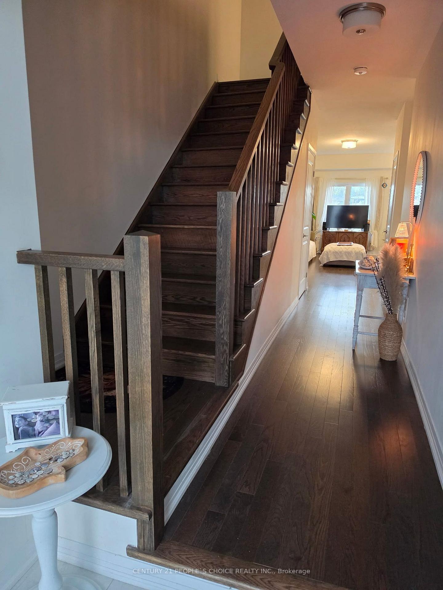 Photo 14 of 49 George Brier Drive, Brant, Paris — HOMEH
