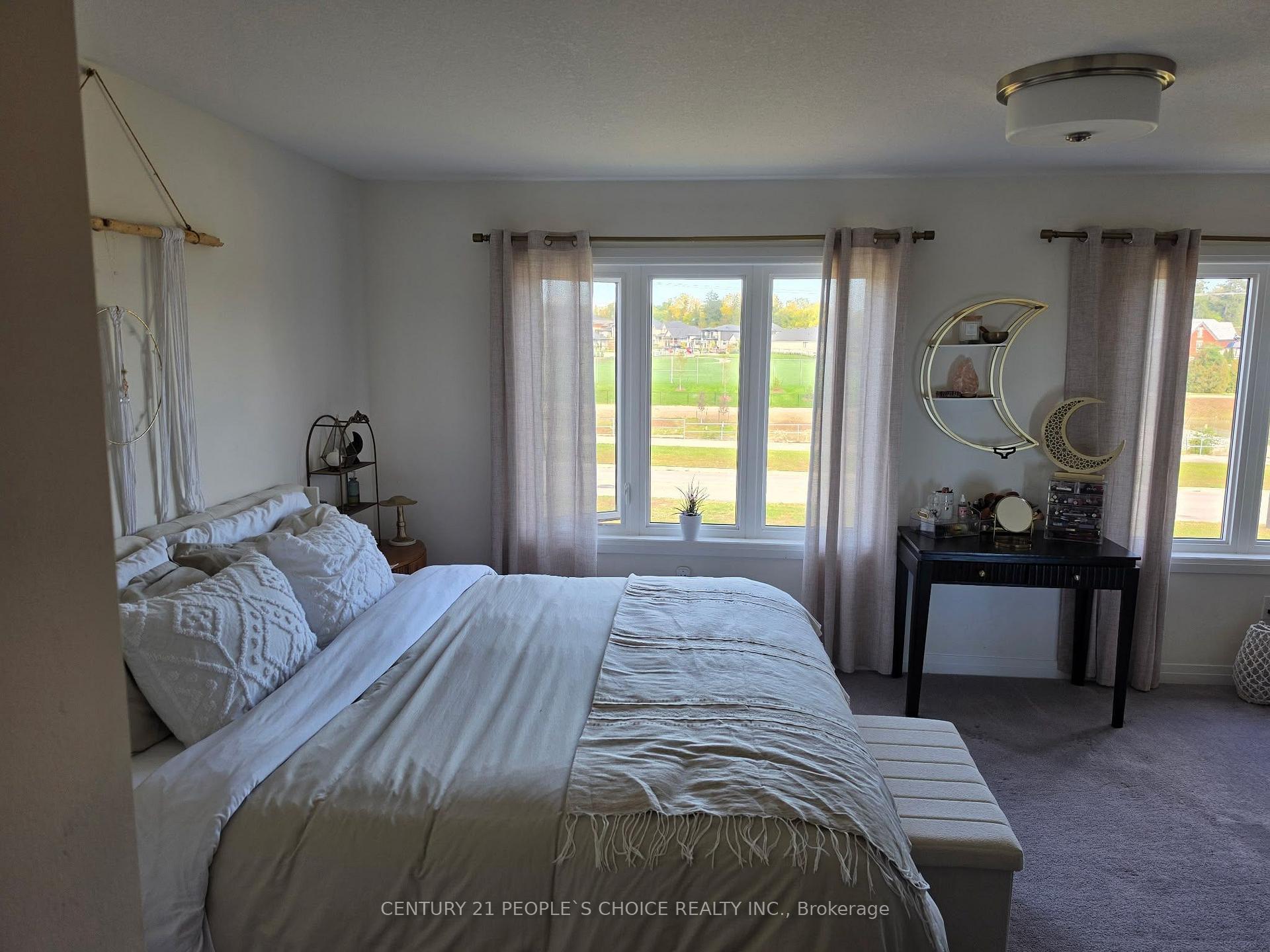 Photo 16 of 49 George Brier Drive, Brant, Paris — HOMEH